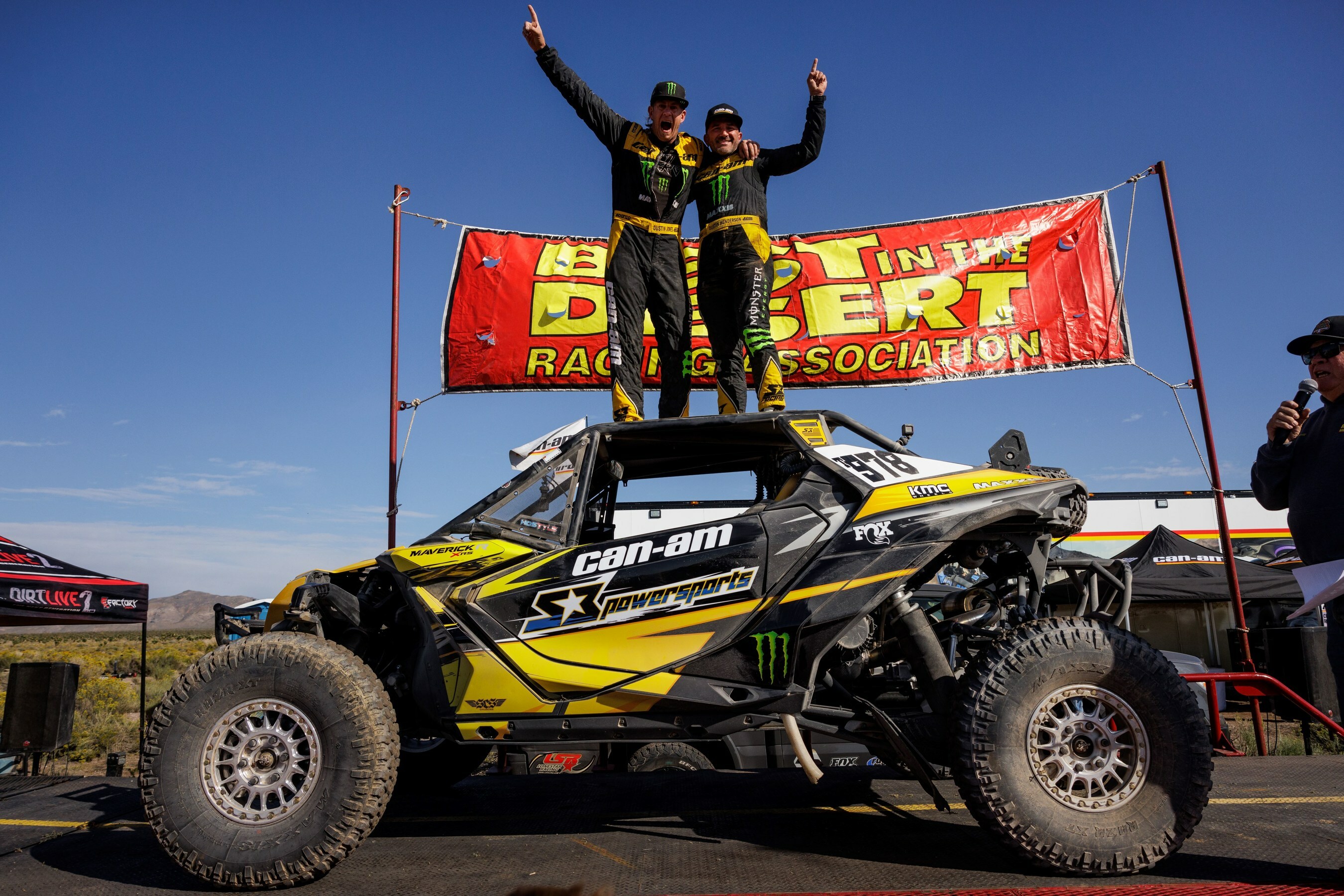Dustin Jones brings home the gold at the Silver State 300 (CNW Group/BRP Inc.)
