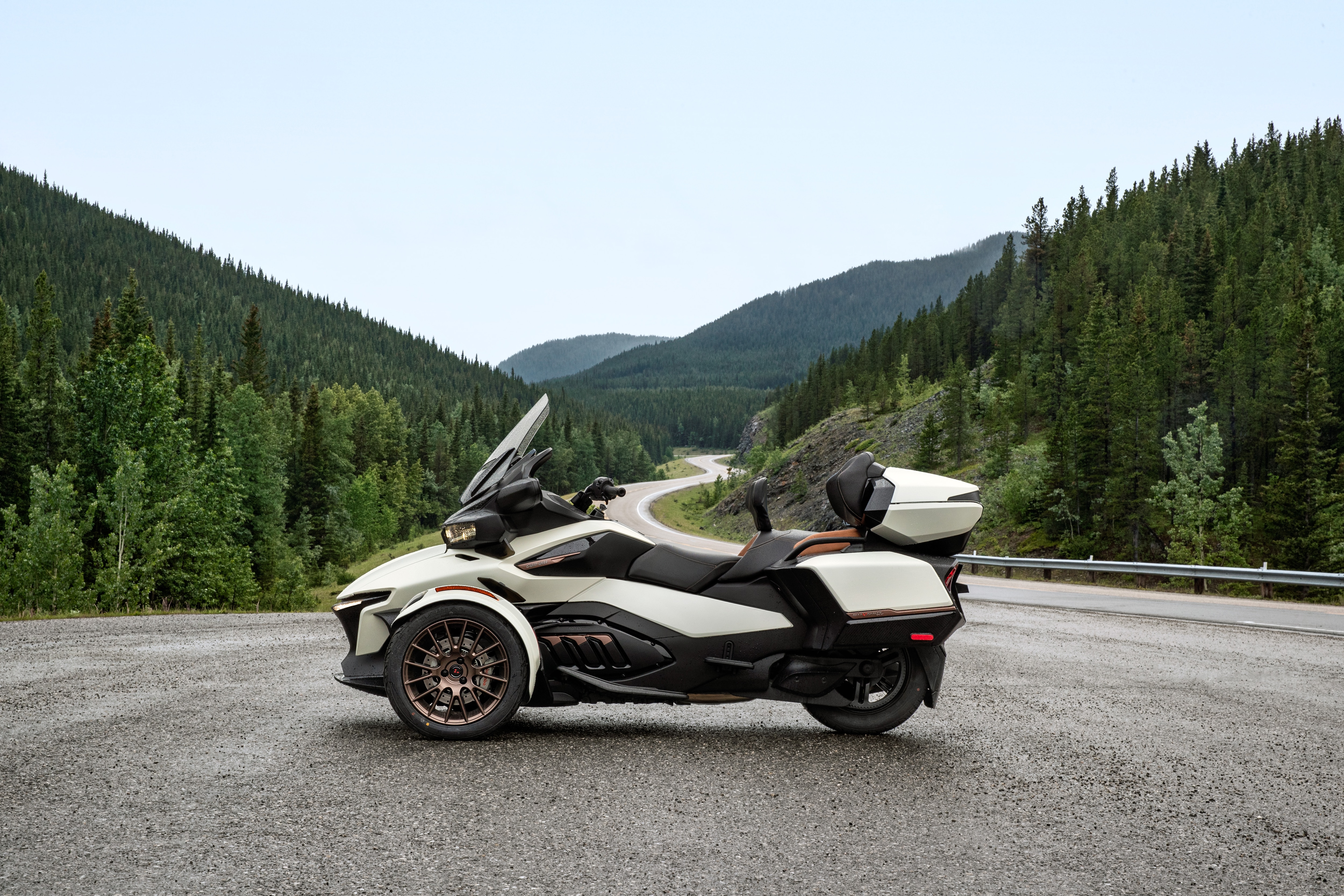 Can-Am Spyder Sea-To-Sky 2024
