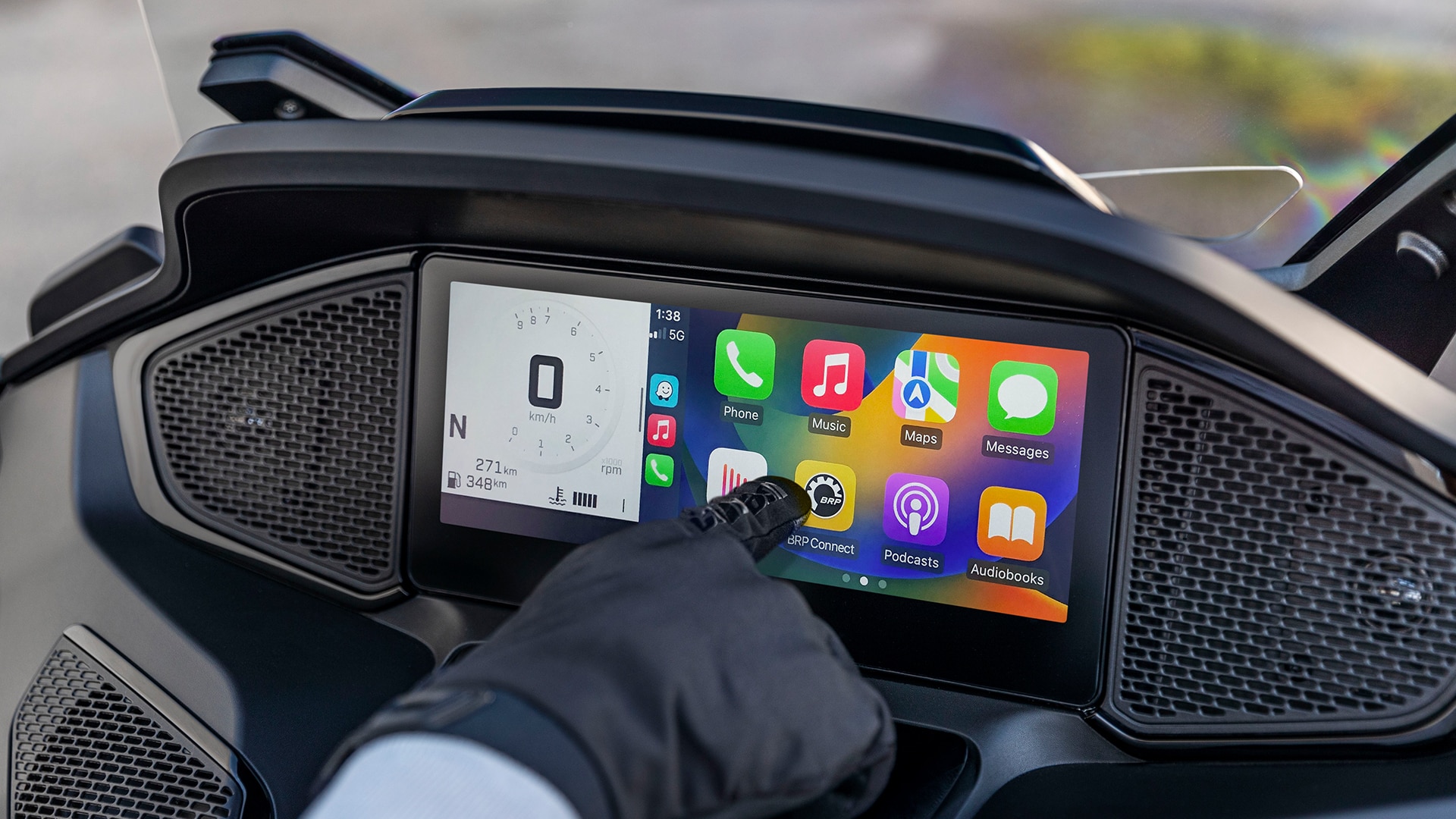 Apple CarPlay displej na Can-Am Spyder RT
