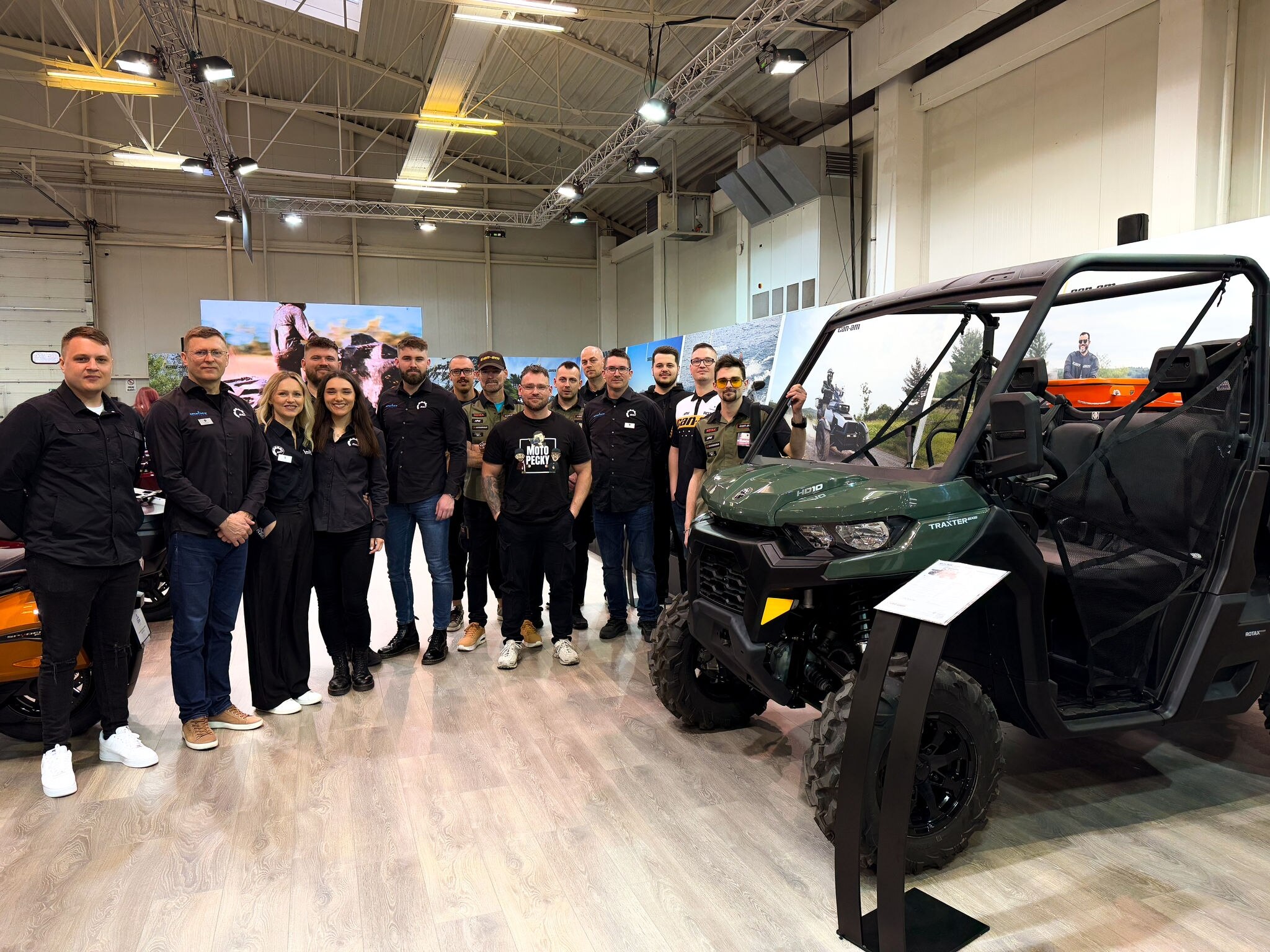 Tím foto Motocykel 2025