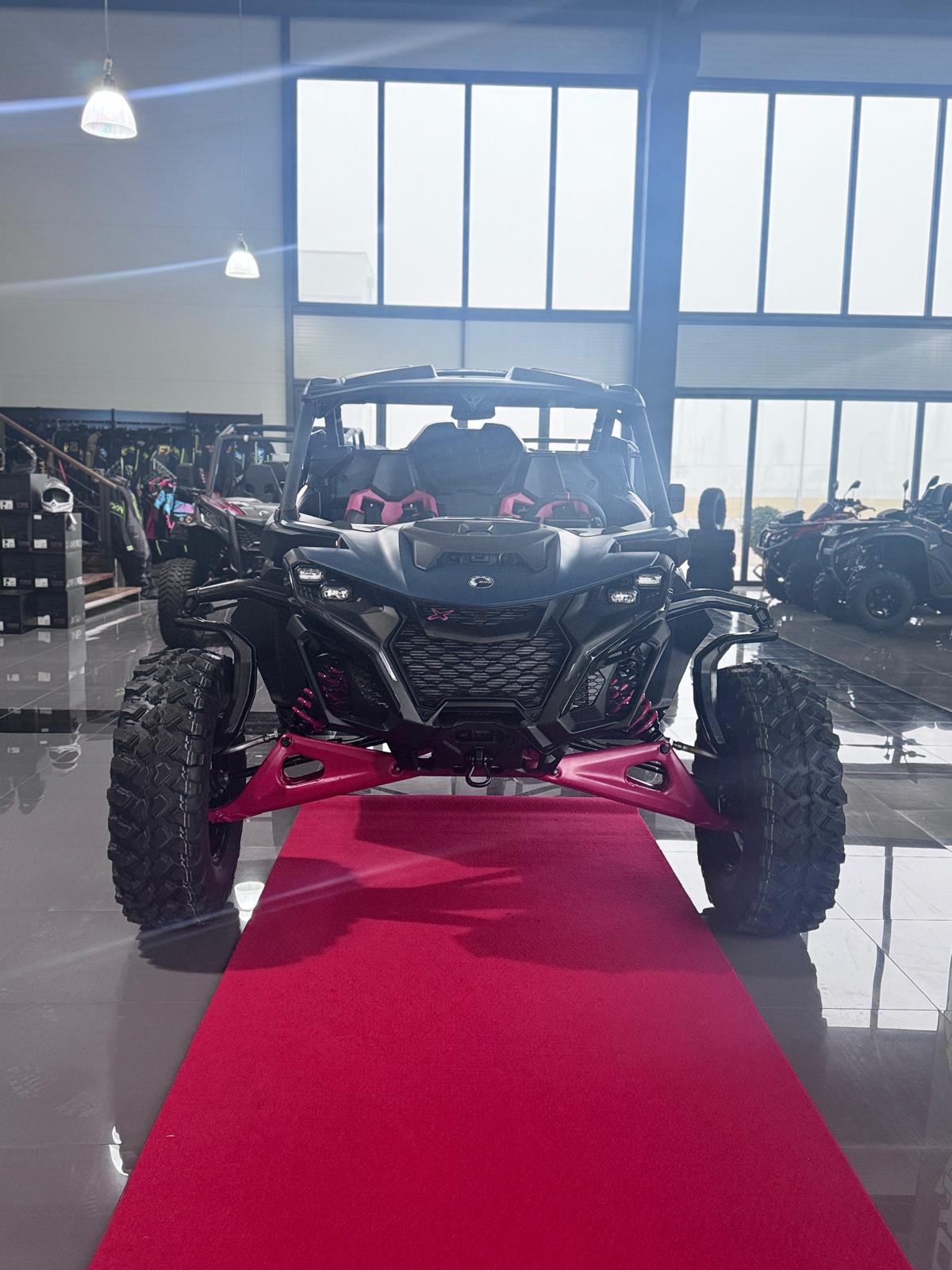 Can-Am prezentacija modela 2025  - Ski-Pro