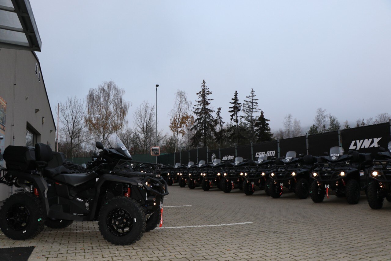Slavnostní předání 26 čtyřkolek Can-Am Outlander pro Policii České republiky
