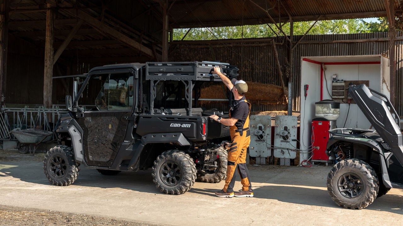 Čtyřkolka stvořená pro tvrdou práci