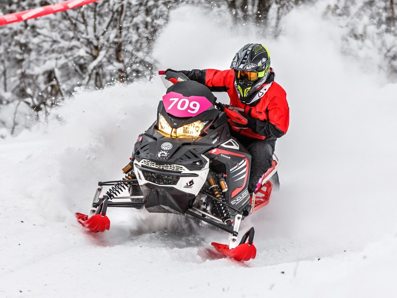 Venla Jyrkinen racing