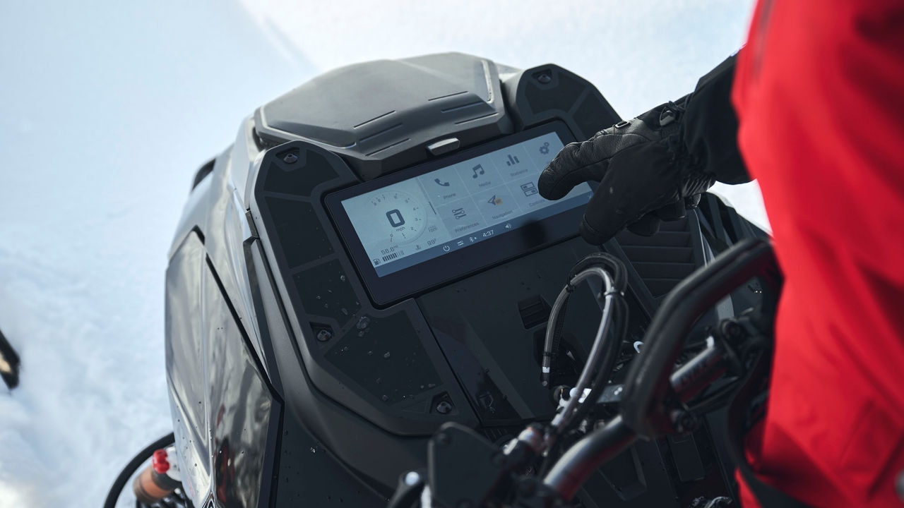 10.25" display on Lynx Shredder snowmobile