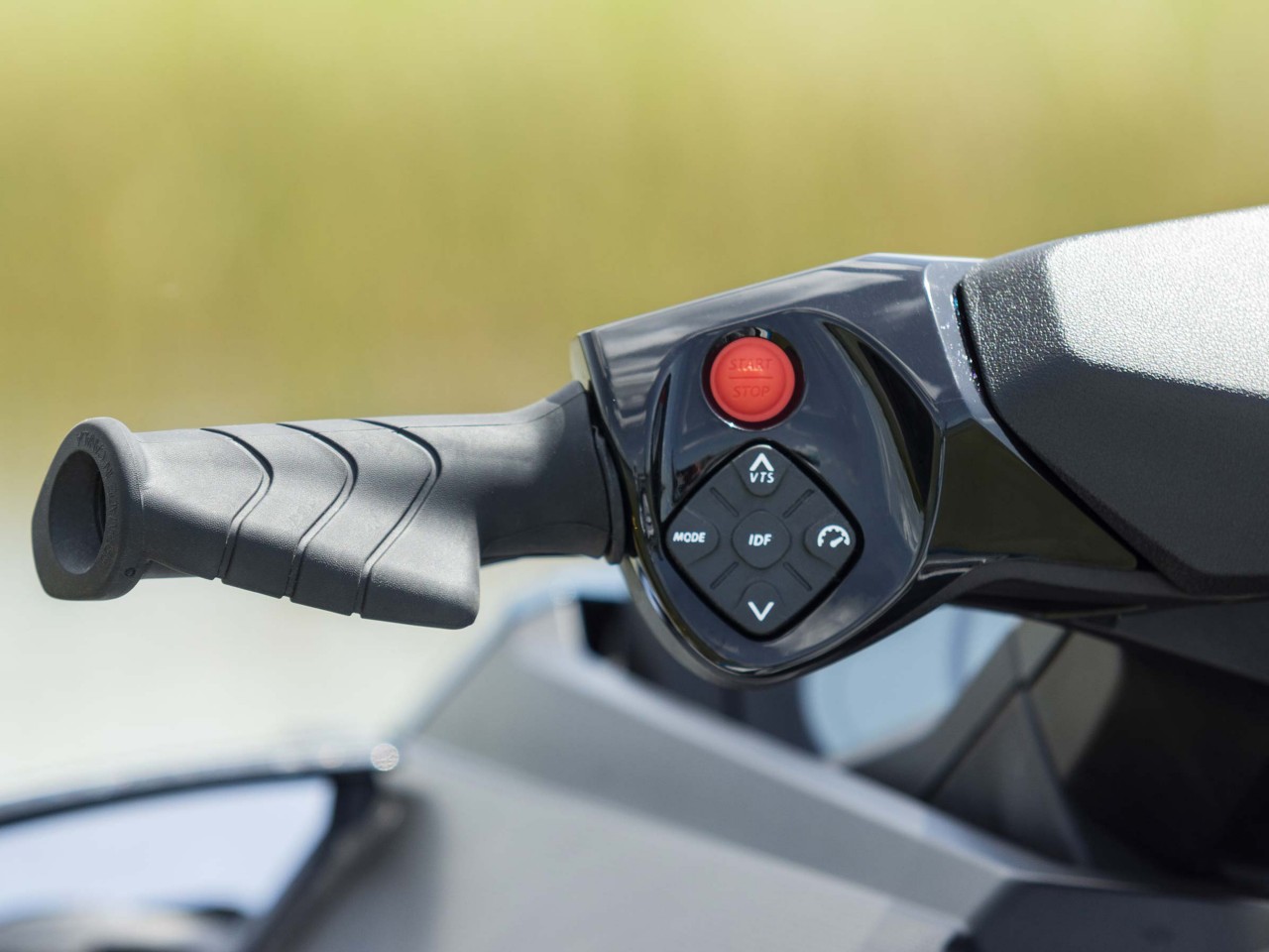 Sea-Doo with Intelligent Debris Free (iDF) button