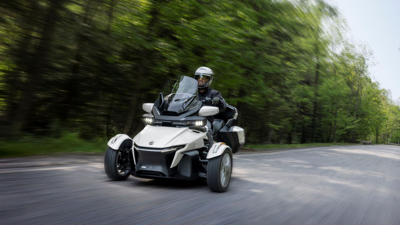 A man riding a Can-Am Spyder RT 3-wheel motorcycle