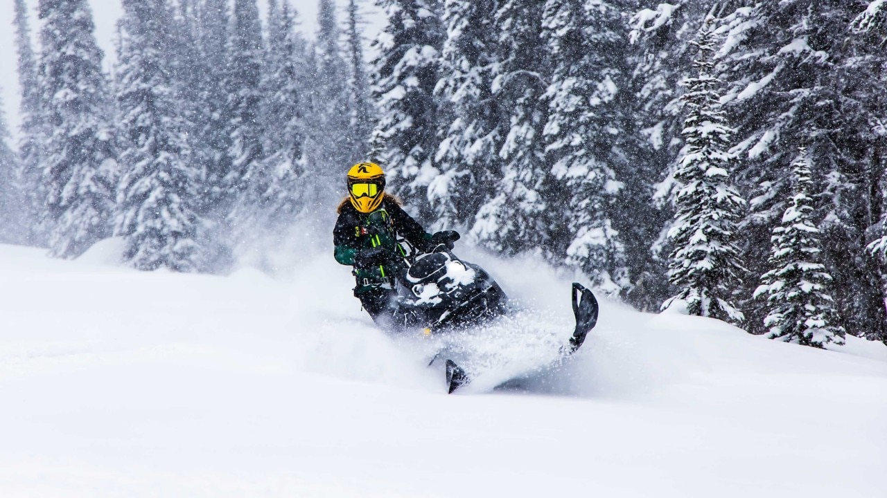Créez votre motoneige Ski-Doo