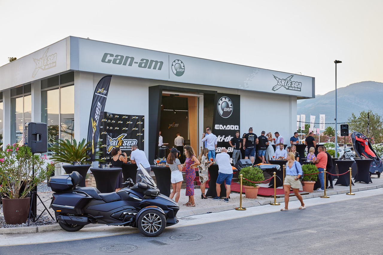 grand opening  ski sea porto montenegro
