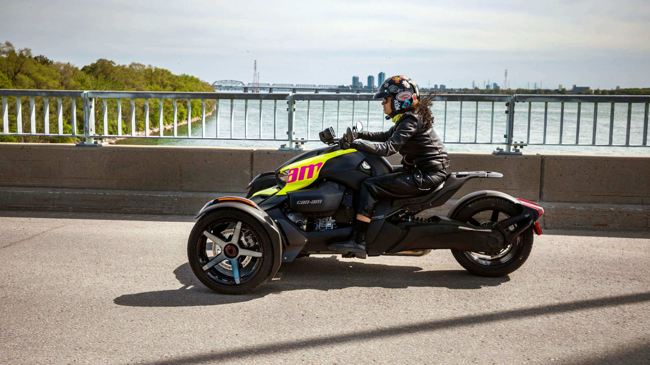 upał motocykl