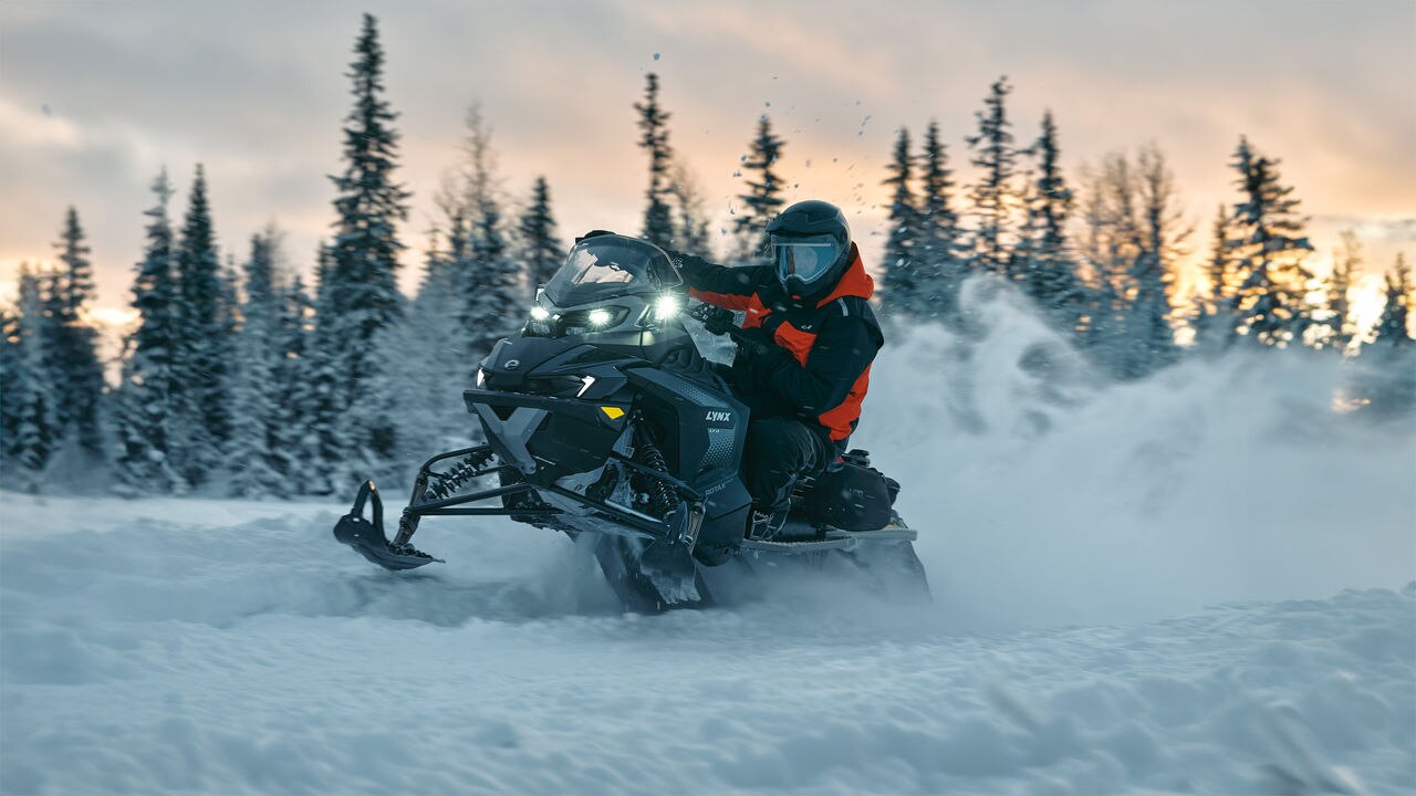 Snowmobil Lynx Xterrain Limited model 2026