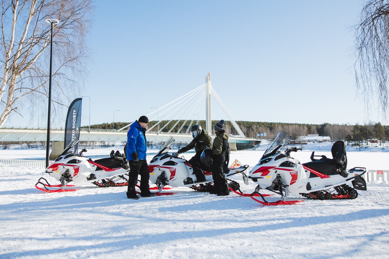 Three Lynx Adventure Electric in centre of Rovaniemi