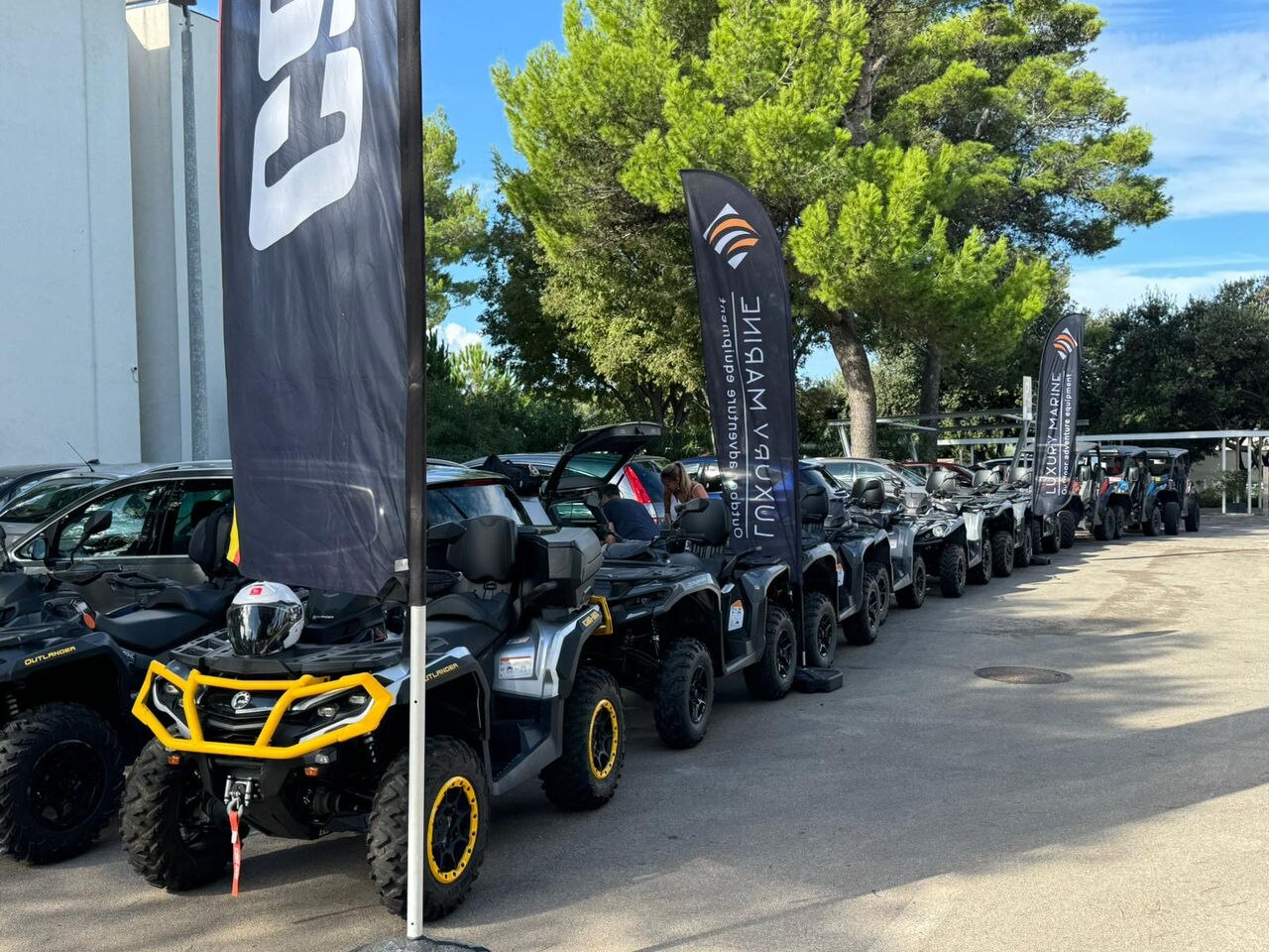 CAN AM OFF ROAD LUXURY MARINE