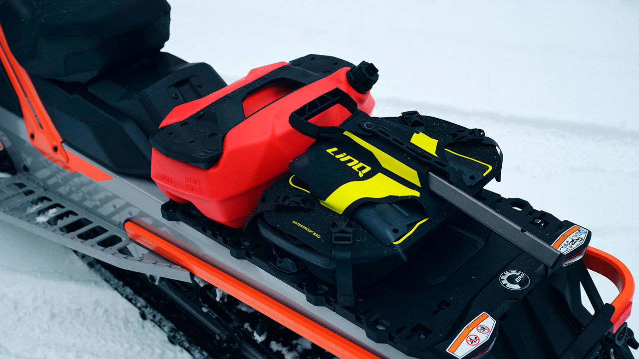 Aksesorët e LinQ të instaluara në makinë dëbore Lynx 49 Ranger PRO