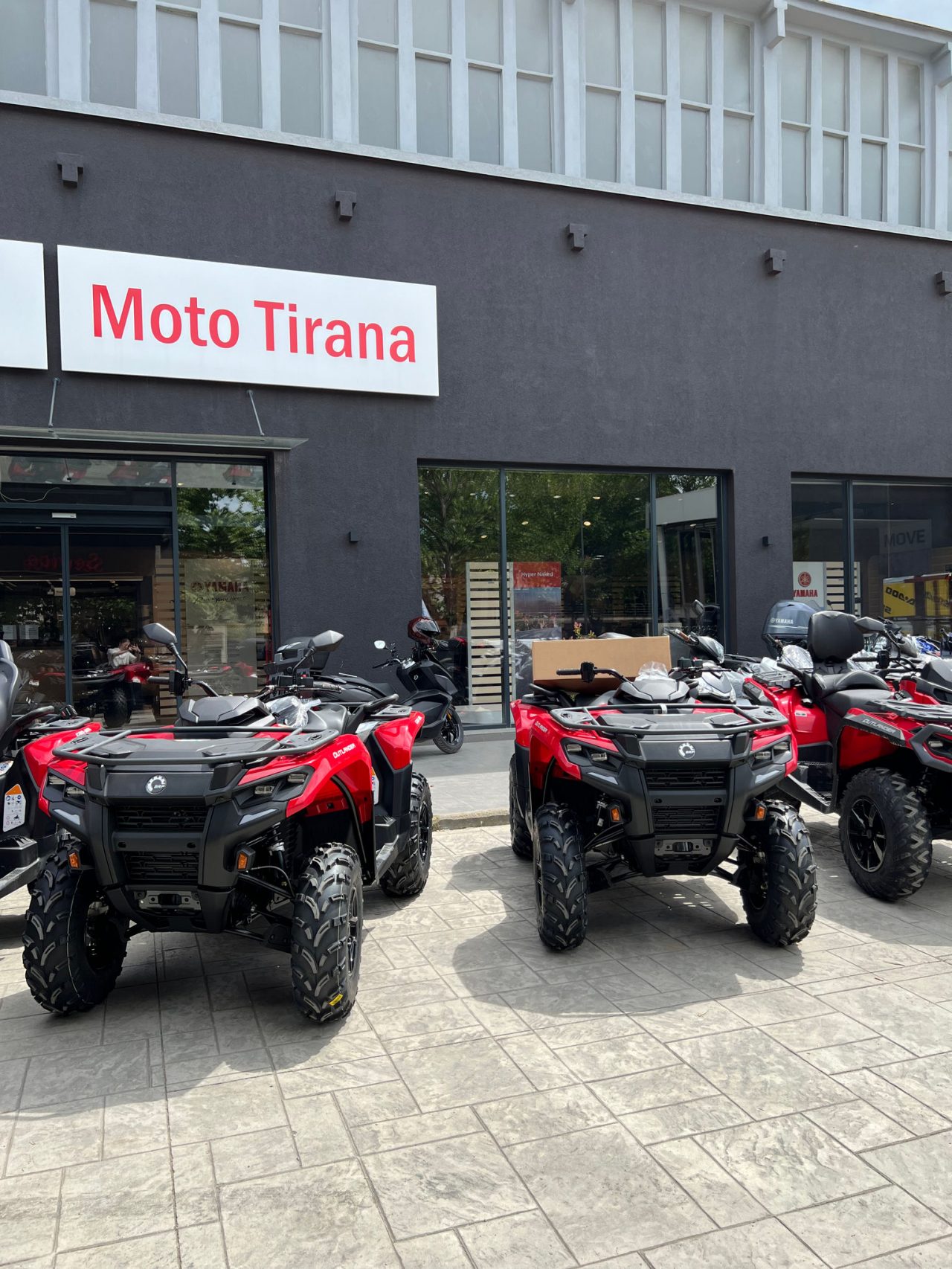 Moto Tirana
