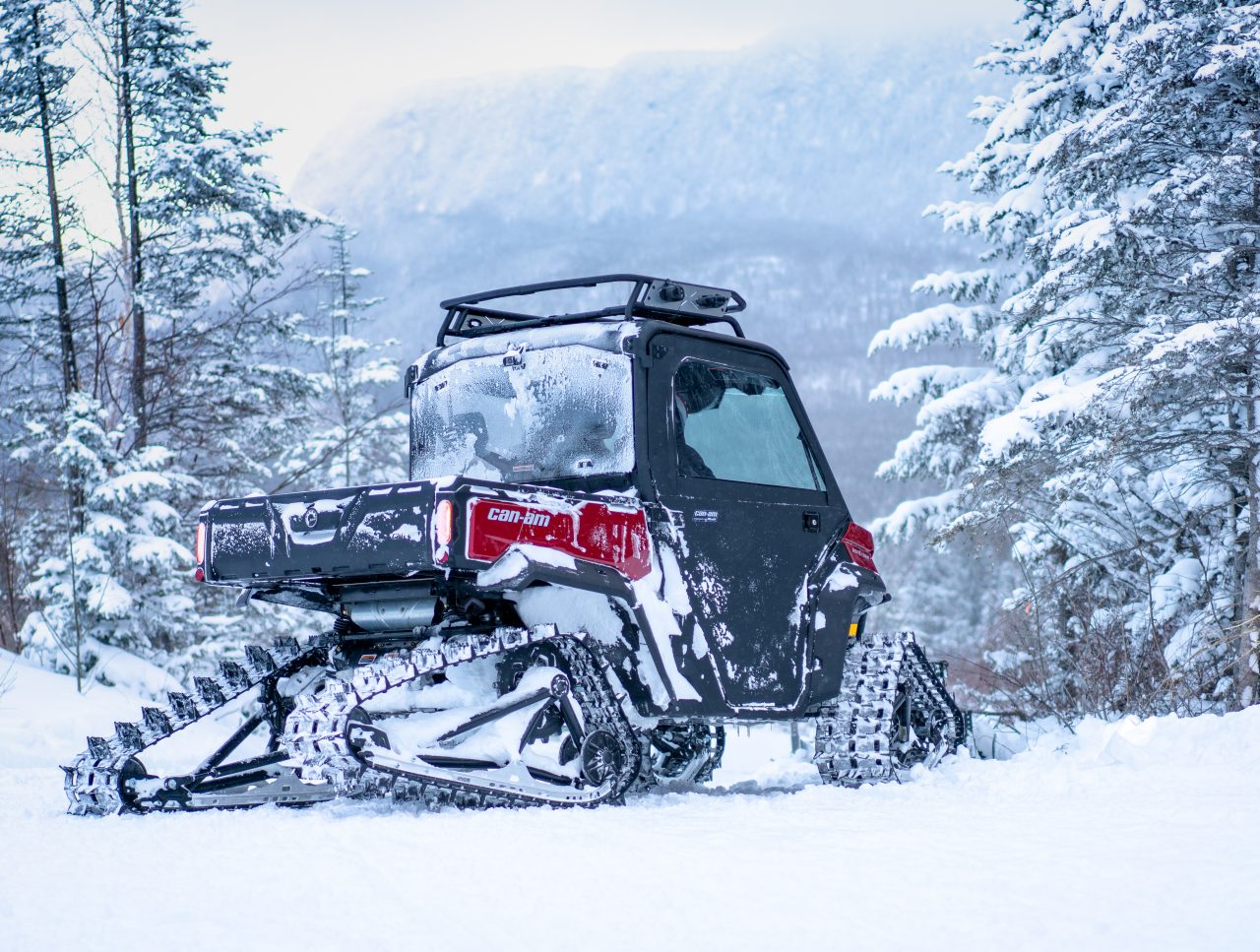 УНІВЕРСАЛЬНІ ГУСЕНИЧНІ СИСТЕМИ