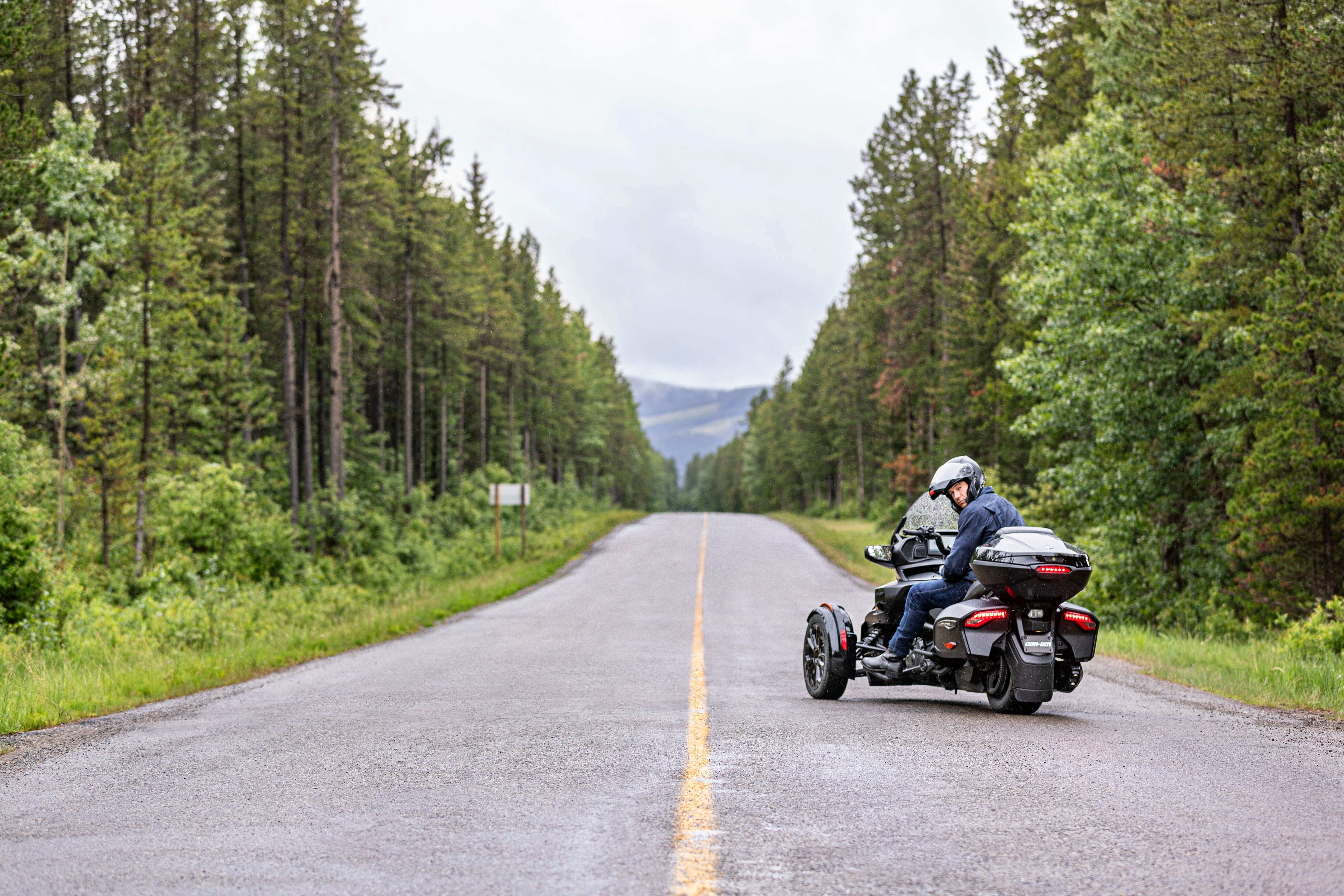 co przeciwdeszczowego na motocykl