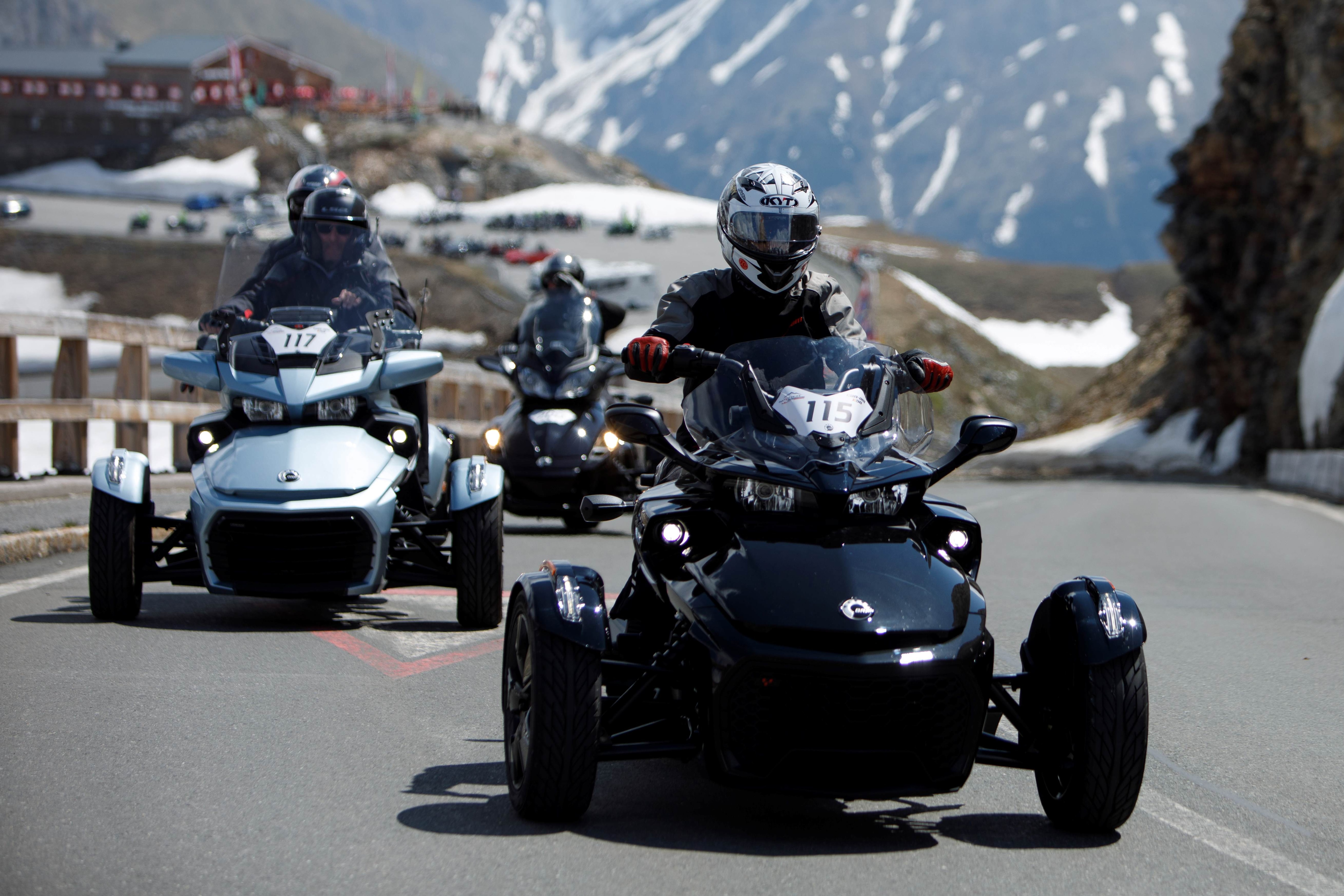 Can-Am Spyder jazdci idú na Grossglockner