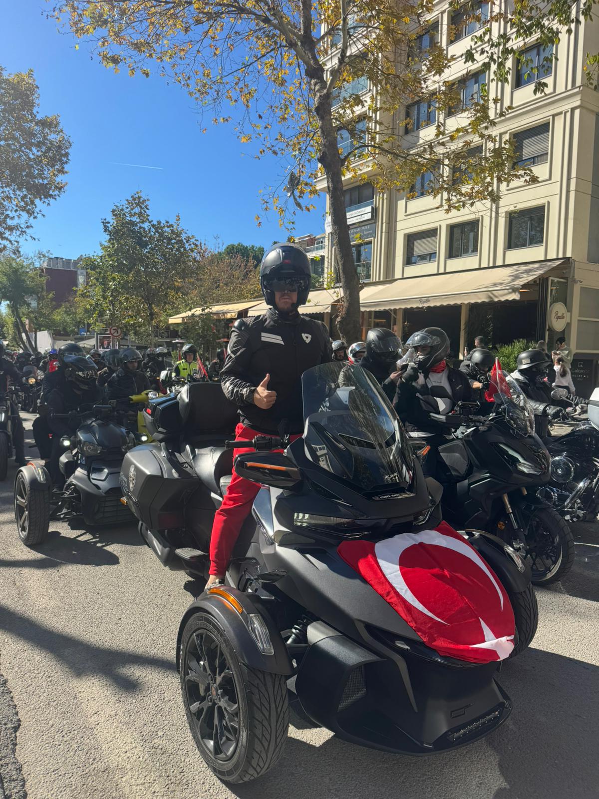 29 Ekim Cumhuriyet Bayramı Korteji