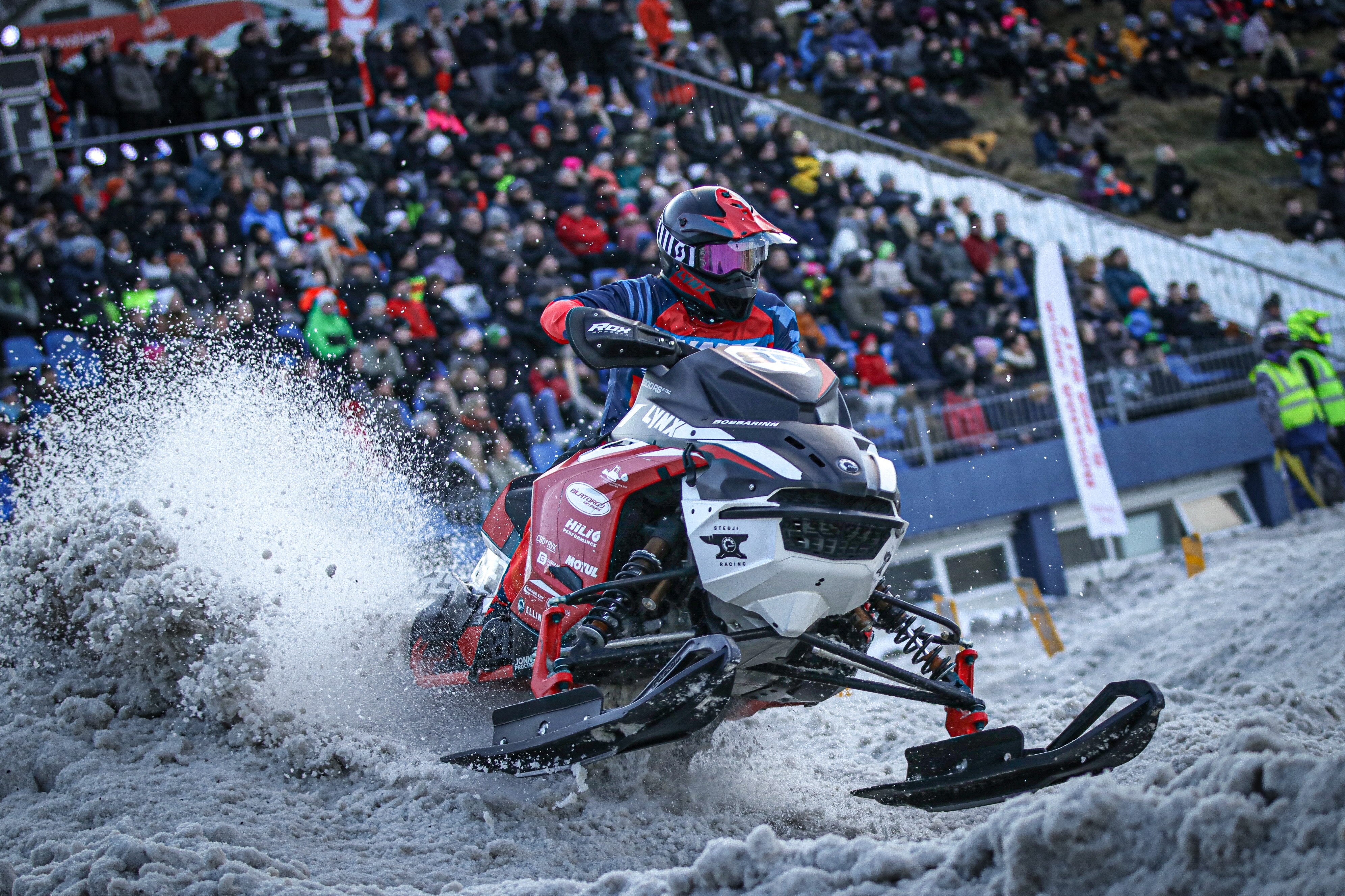 Lynx snowmobile iceland 2023