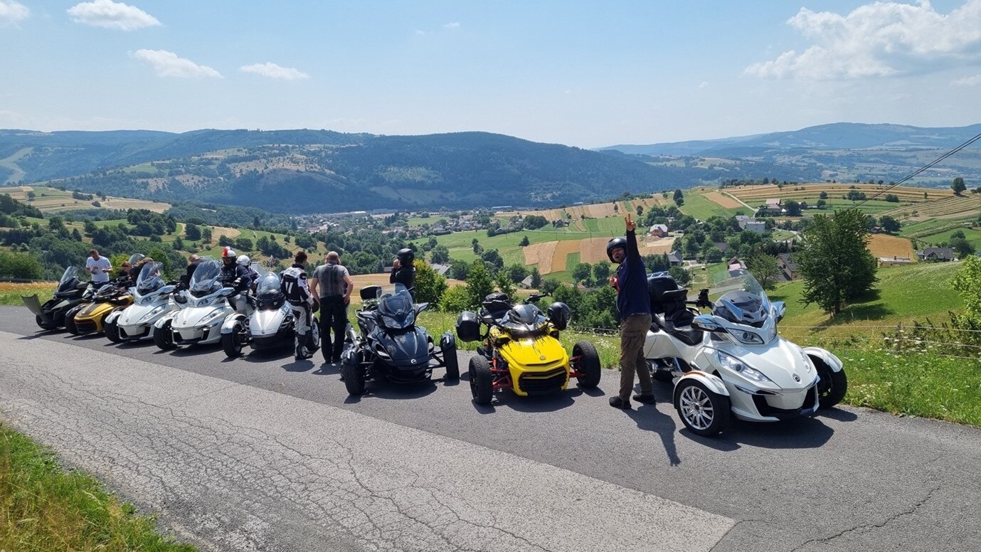 Slovensko na cestných trojkolkách CAN-AM SPYDER a RYKER