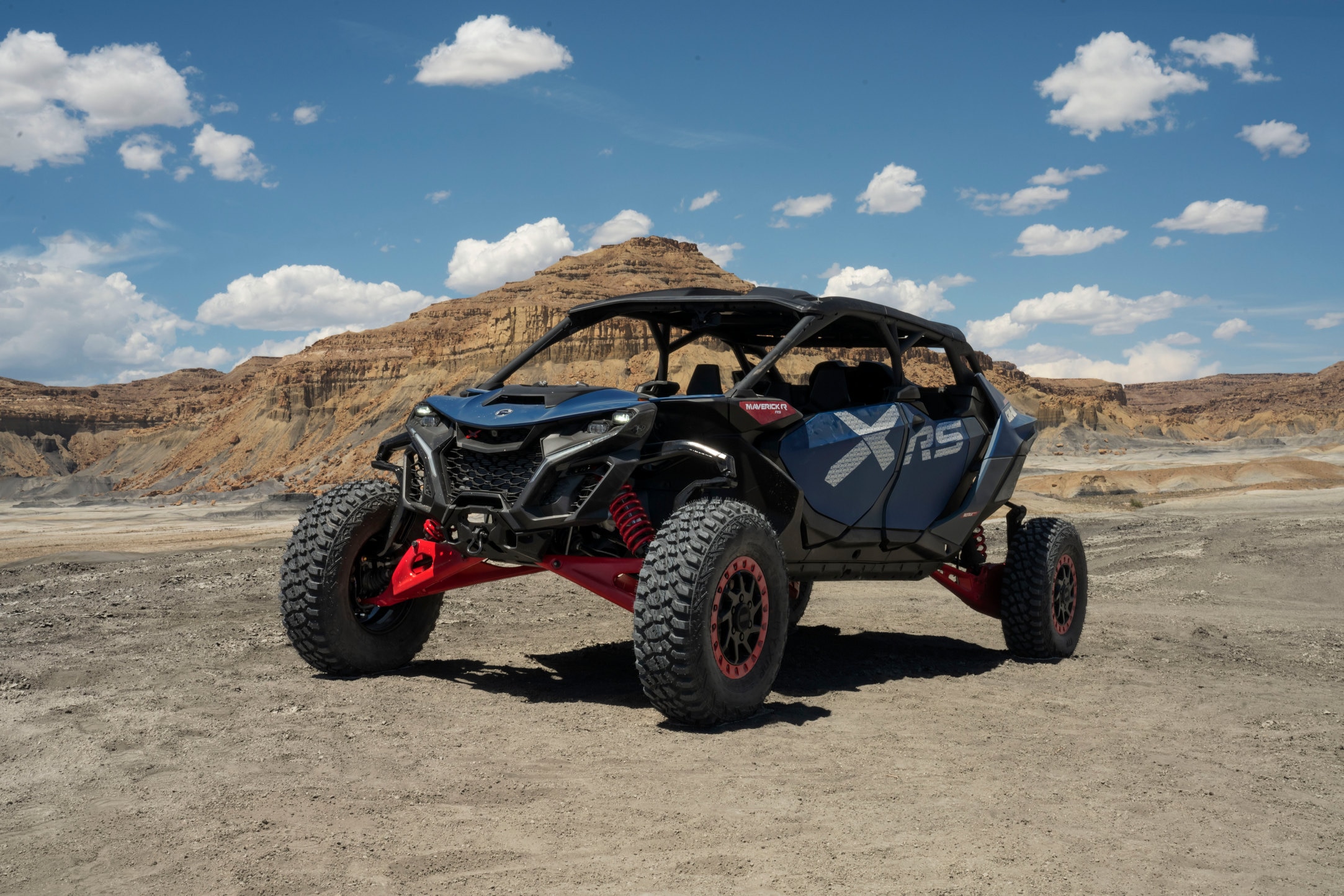 Can-Am Maverick v púšti