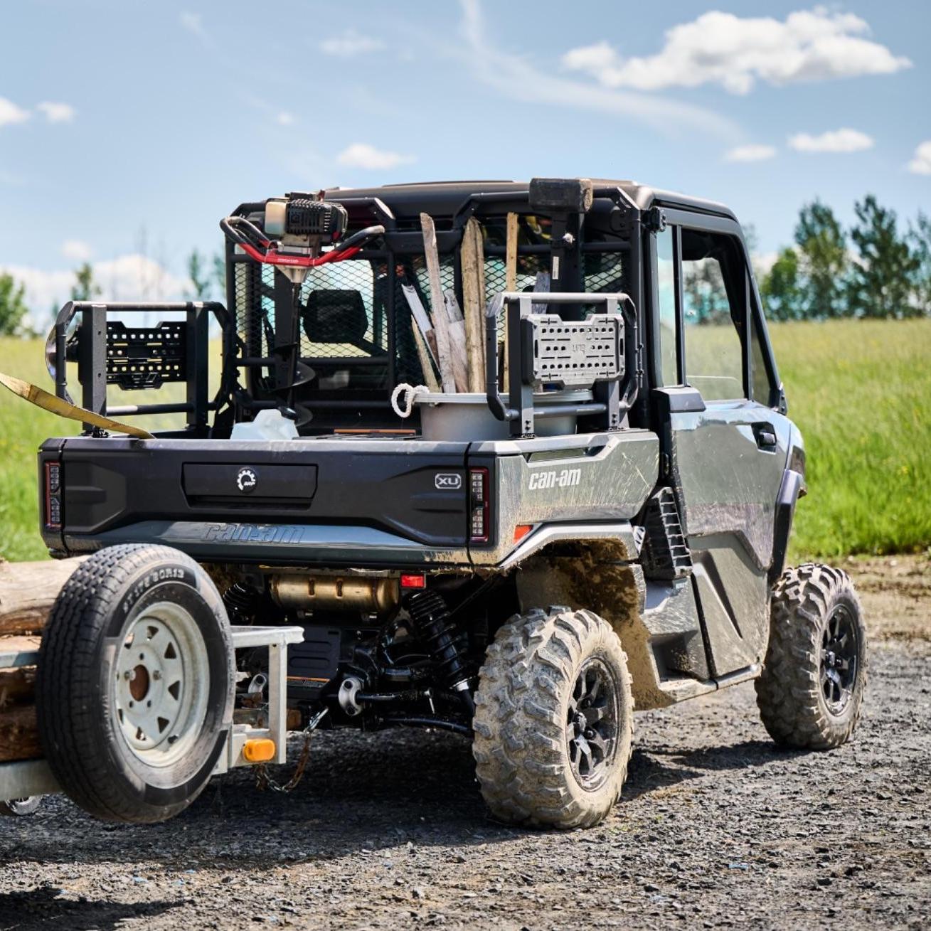 Новий Can-Am Off-Road Defender XU ставить утилітарність на перший план, а Can-Am Outlander PRO береться до роботи з новими функціями