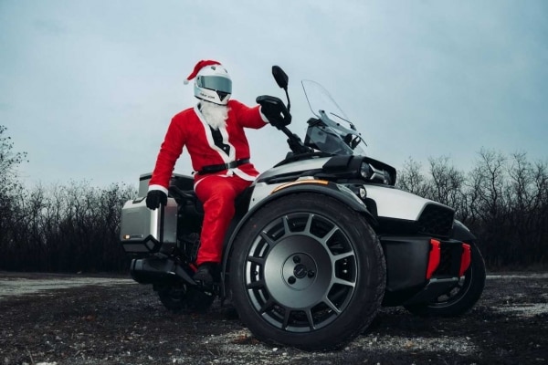 Can-Am Canyon-al érkezett a Jet Power Hungary télapója