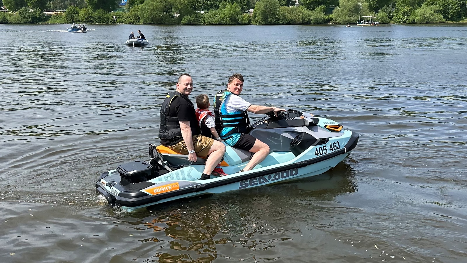 Sea-Doo WAKE PRO v akci na vodě