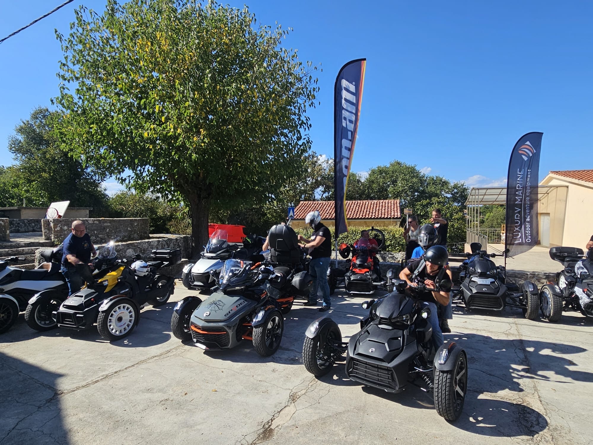 Can-Am On-Road Adventure Luxury Marine 2024