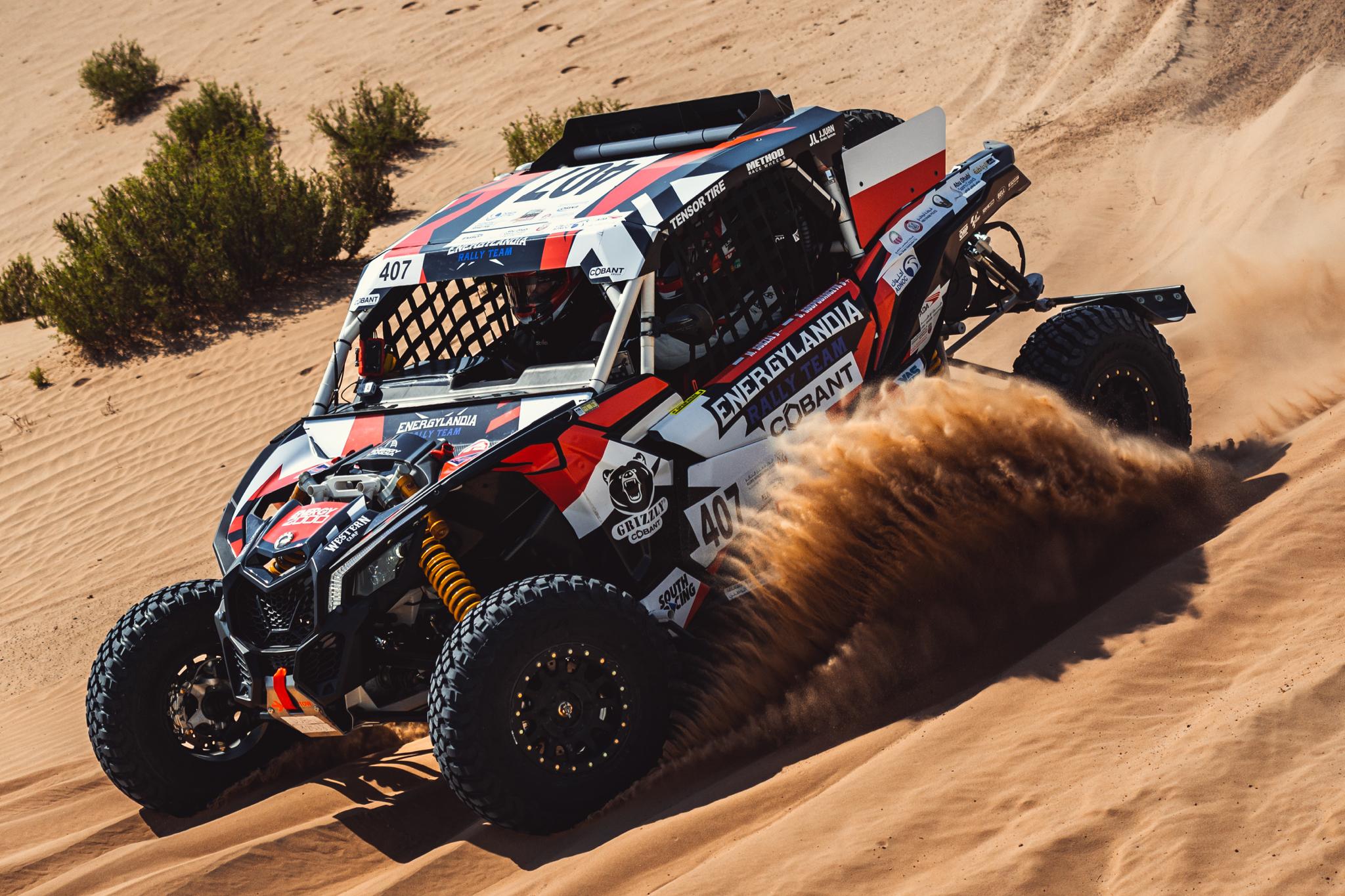 AUSTIN JONES ZAPEWNIA SOBIE TYTUŁ MISTRZA ŚWIATA FIA T4  DZIĘKI ZWYCIĘSTWU W ABU DHABI DESERT CHALLENGE 