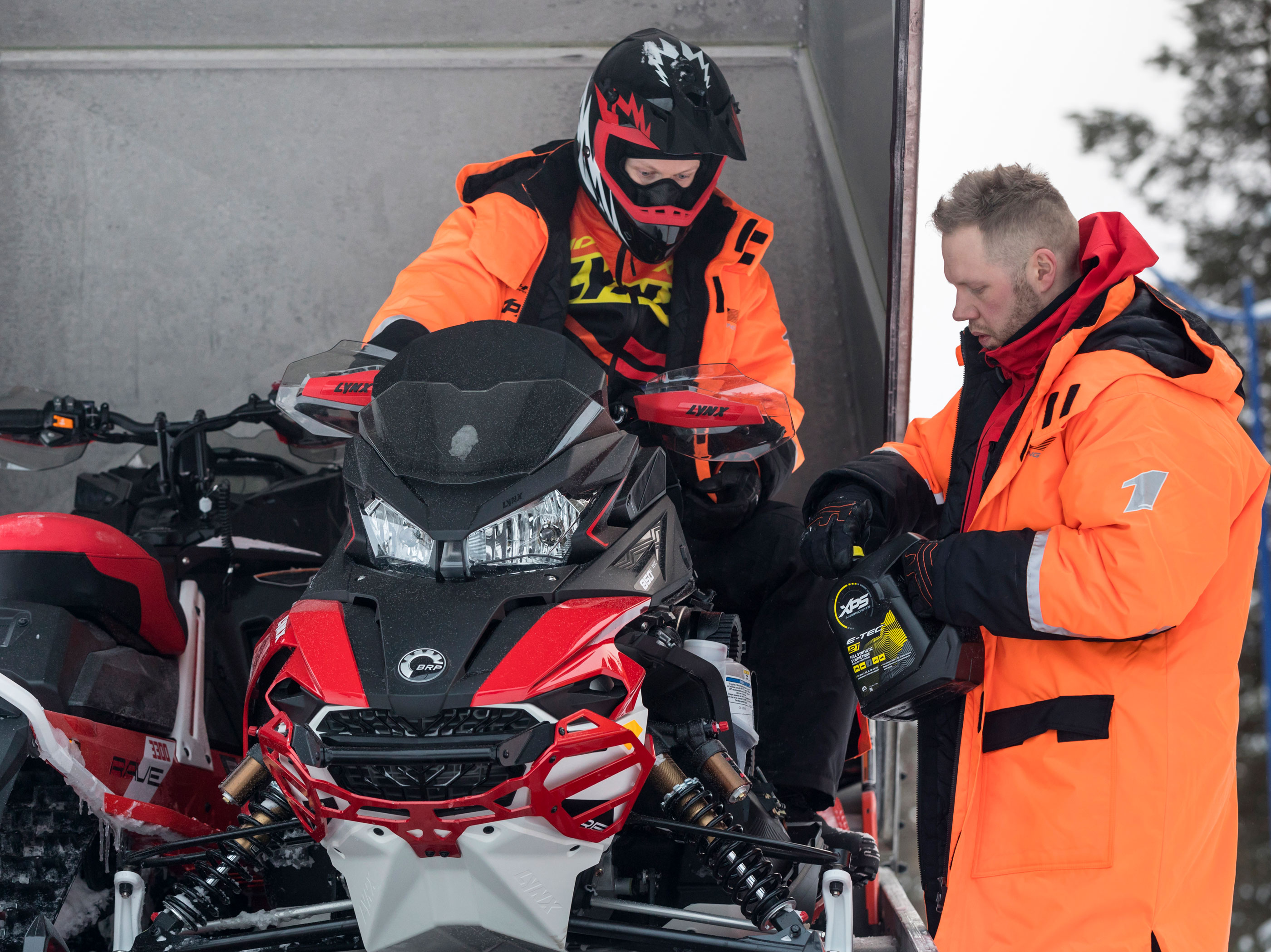 Ljetni savjeti za pohranu motornih sanki