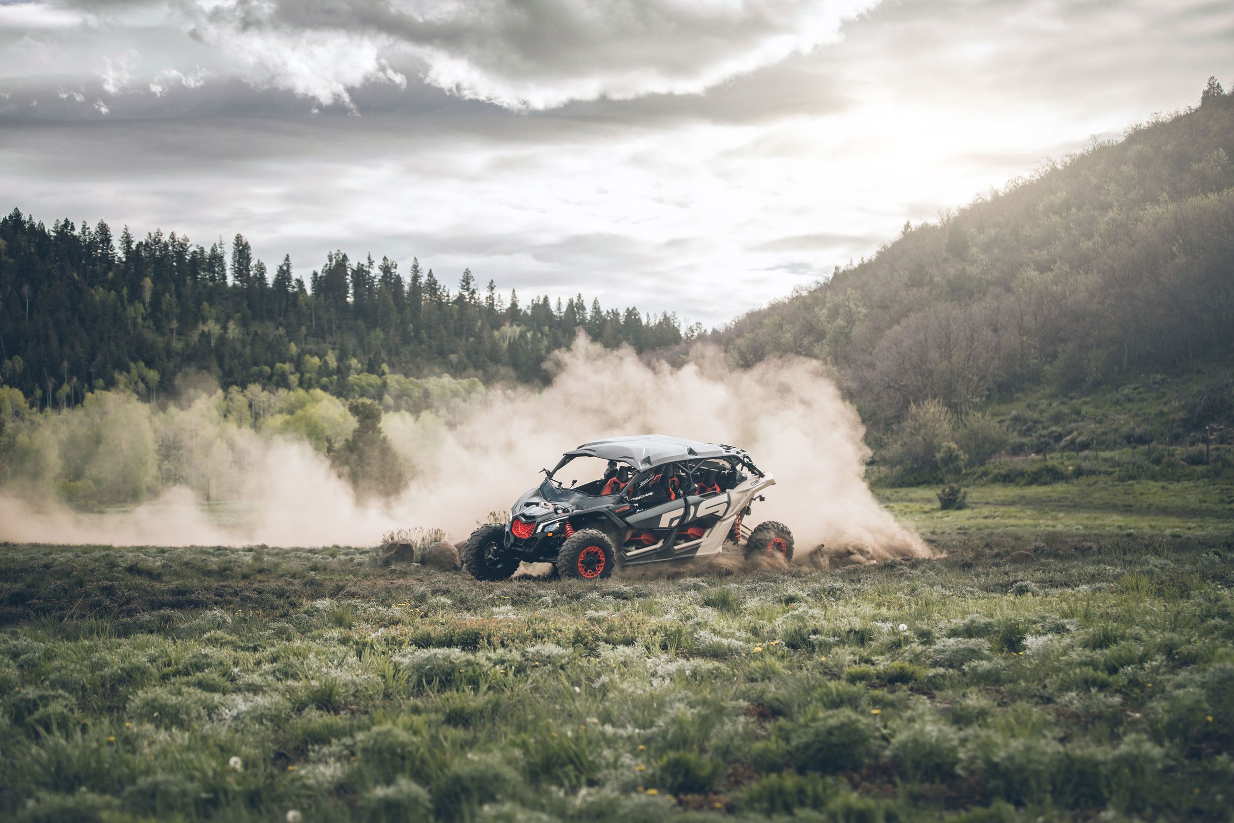 Can-Am Maverick X rs rugózás