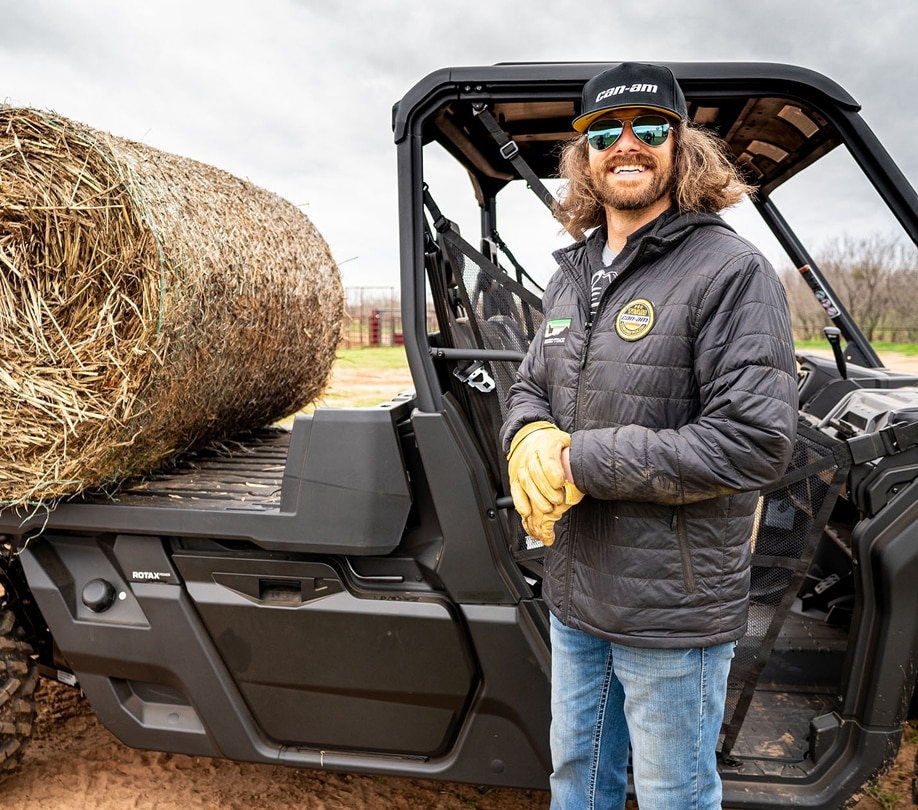 Can-Am Traxter 2022 in a farm