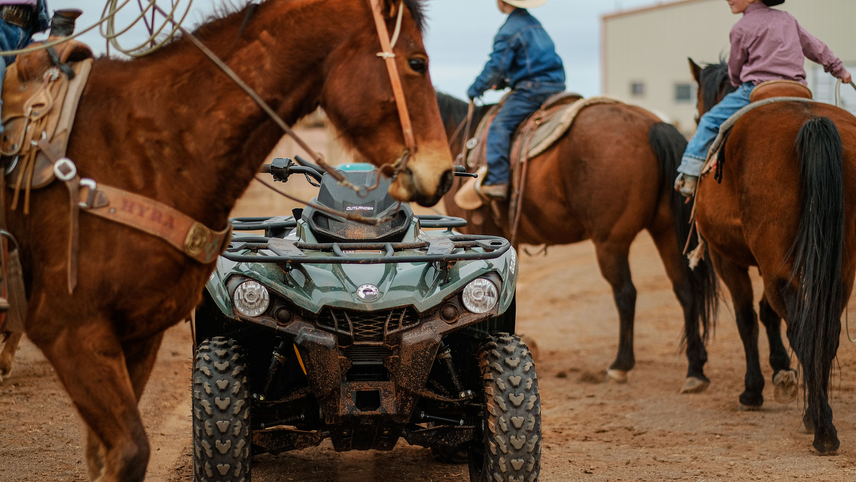 CAN-AM RAZKRIVA LINIJO VOZIL ATV IN SSV 2022 