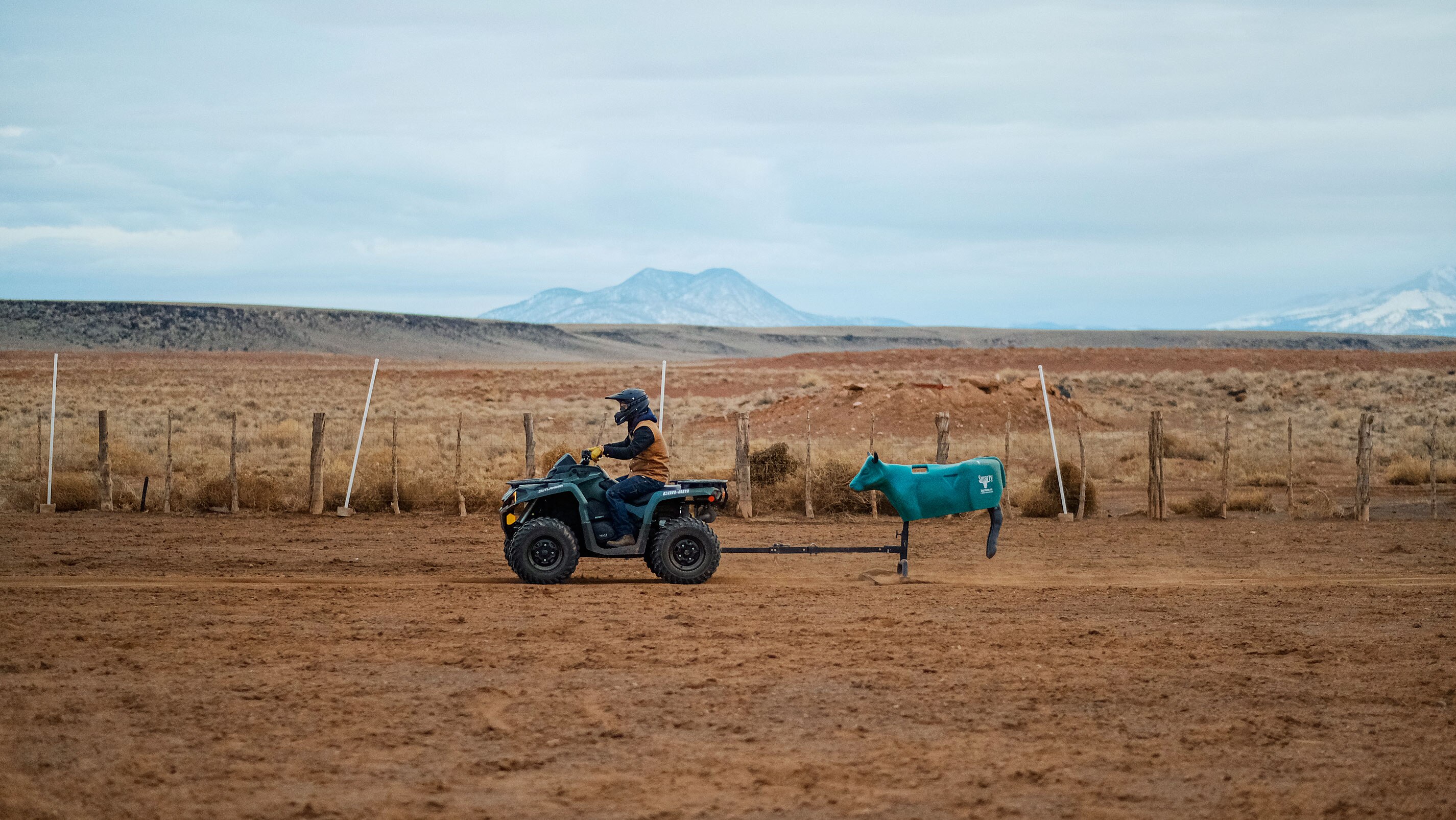 ŠTIRIKOLESNIK ATV CAN-AM OUTLANDER DELO NA KMETIJI 