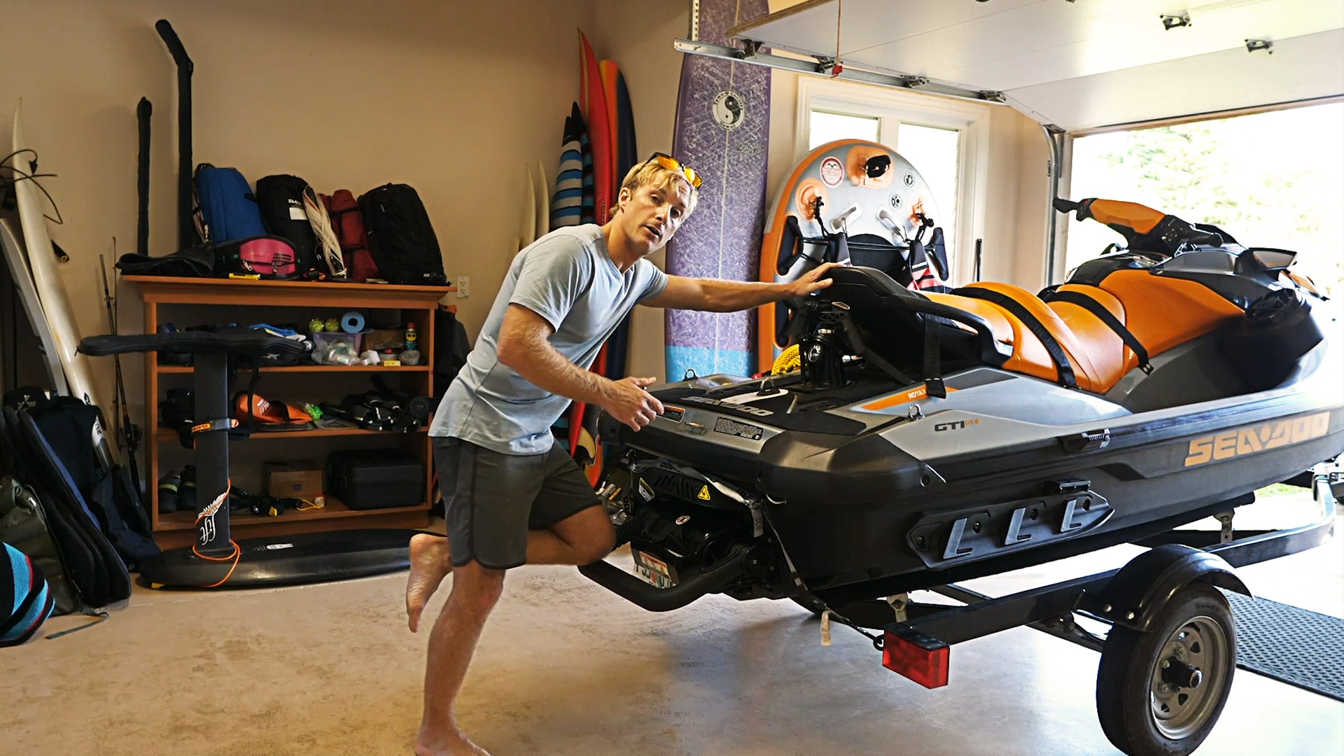 Sea-Doo aracınızdan düştükten sonra nasıl tekrar binebilirim?