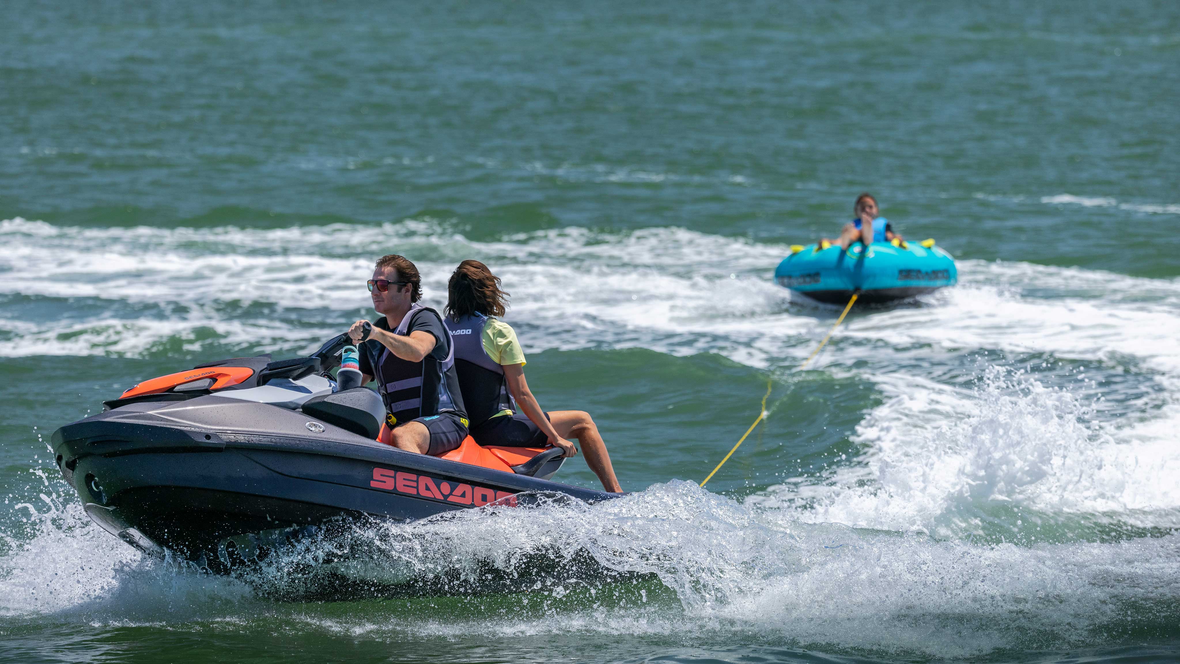 Sea-Doo GTI 170 towing kid