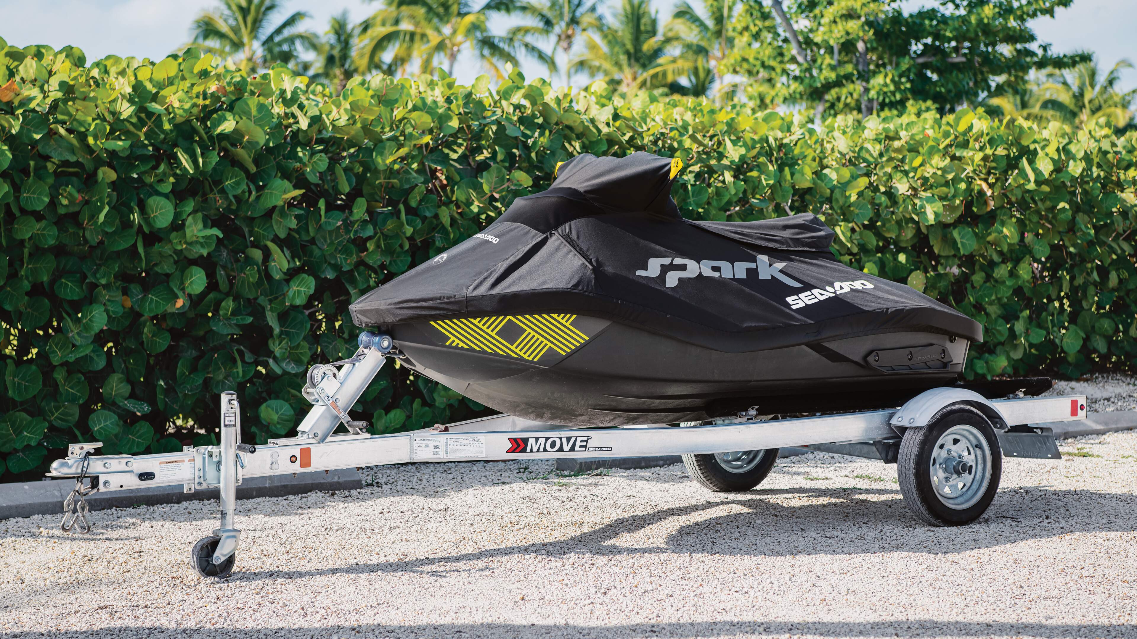 Sea-Doo Spark prikrytý a na prívese