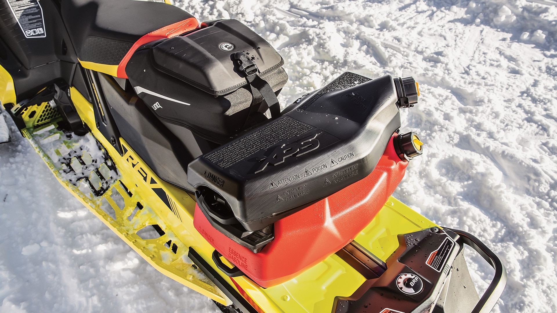 WHAT TYPE OF GAS SHOULD I PUT IN MY SKI-DOO?