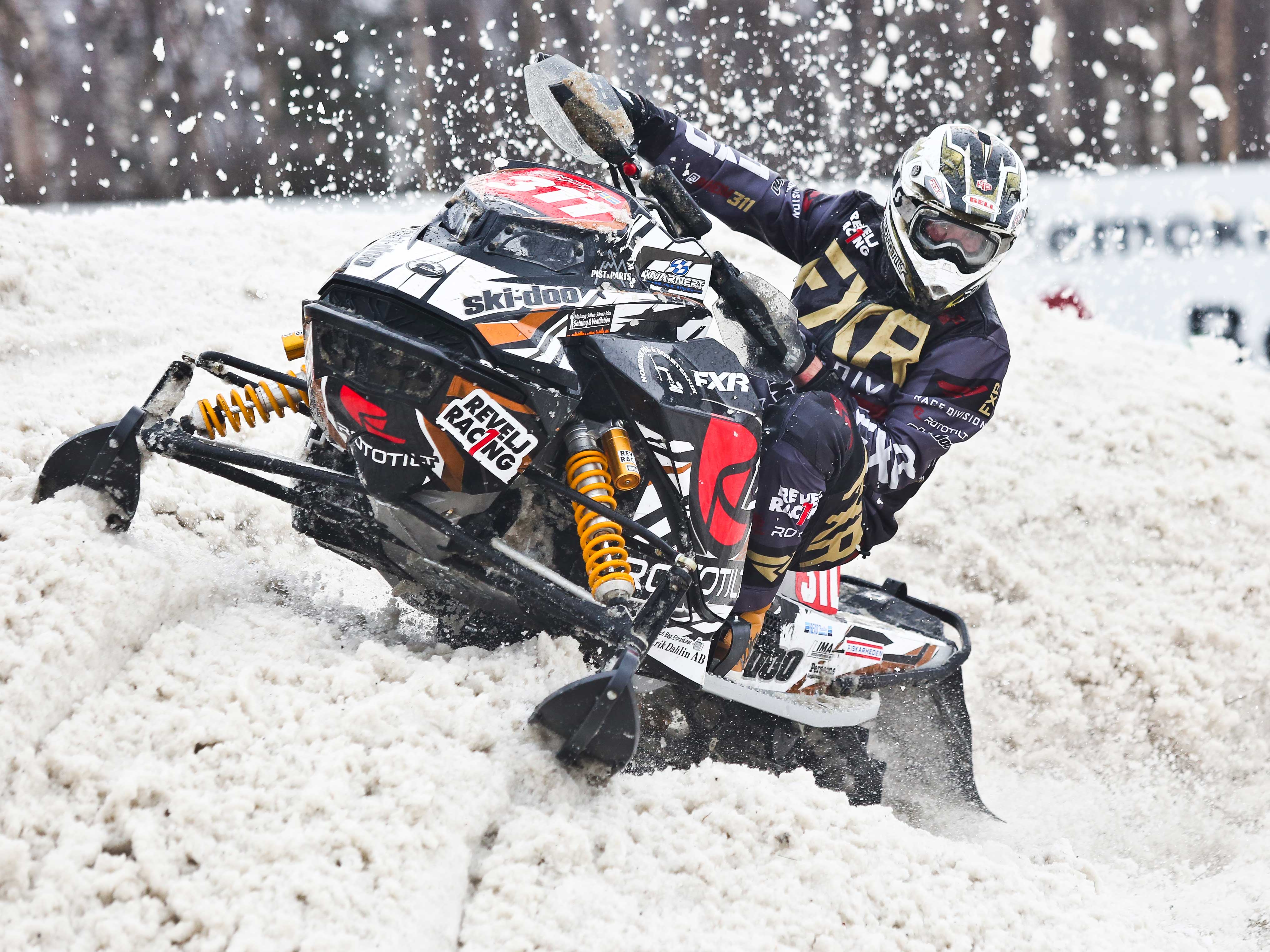 Ski-Doo Ambassador Adam Renheim Snowmobile Motorne Sanjke Amabsador