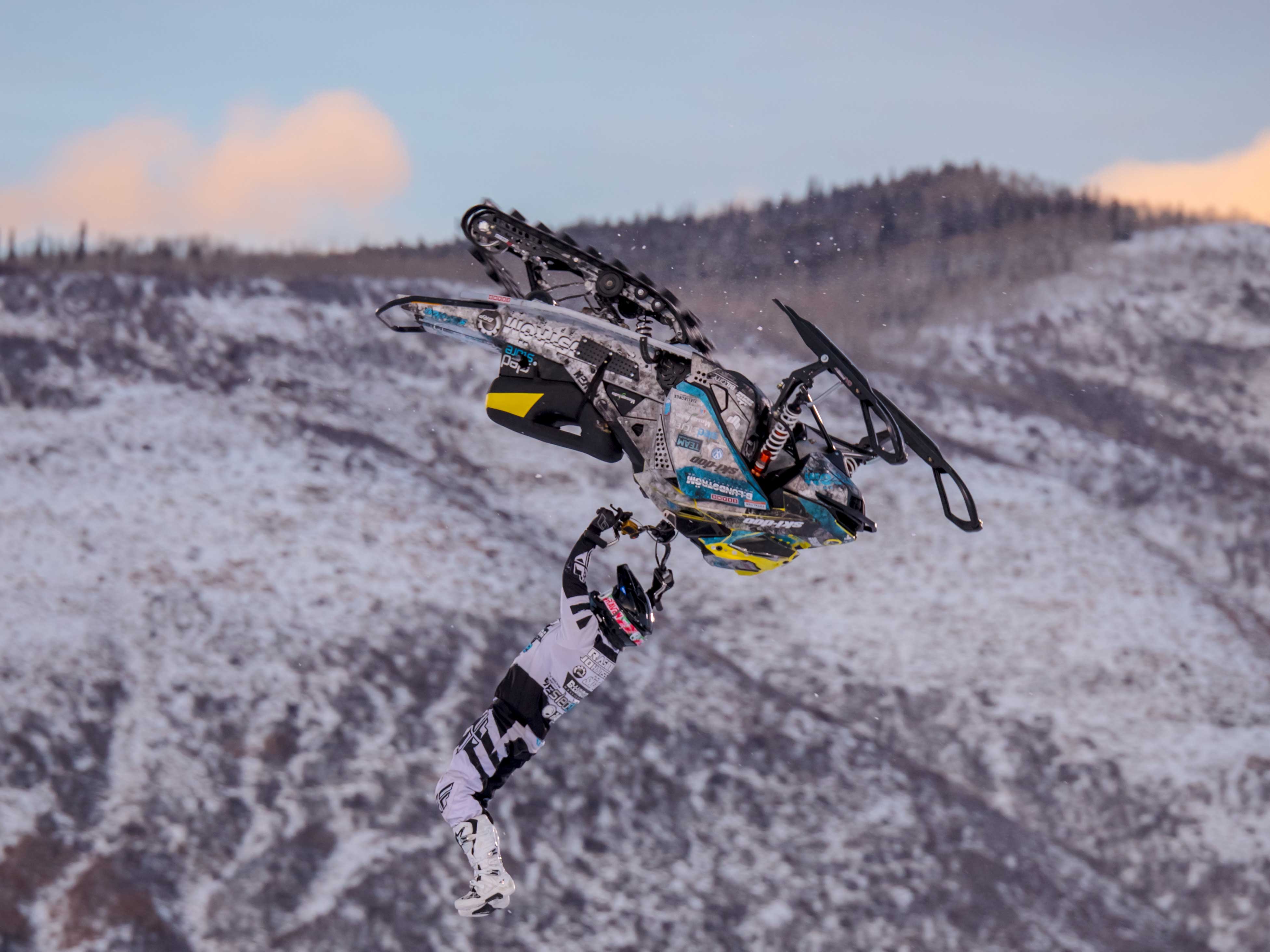 Ski-Doo Ambassador Rasmus Johansson Snowmobile Motorne Sanjke Amabsador