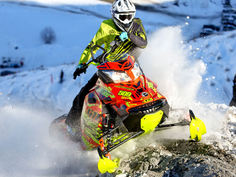 Ski-Doo Ambassador Jay Mantaberry Snowmobile Motorne Sanjke Ambasador