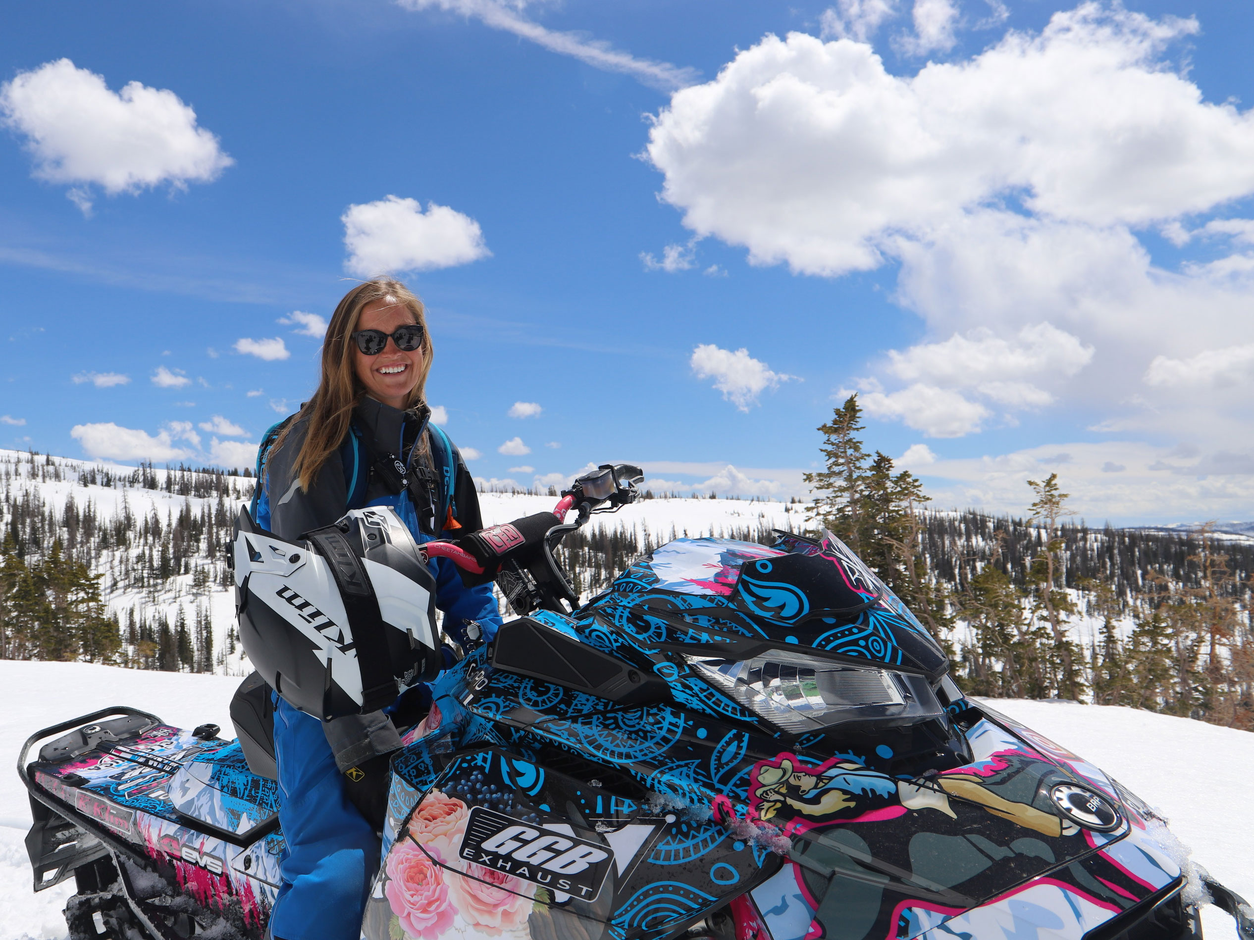Ski-Doo Ambassador Stefanie Dean Snowmobile Motorne Sanjke Amabsador