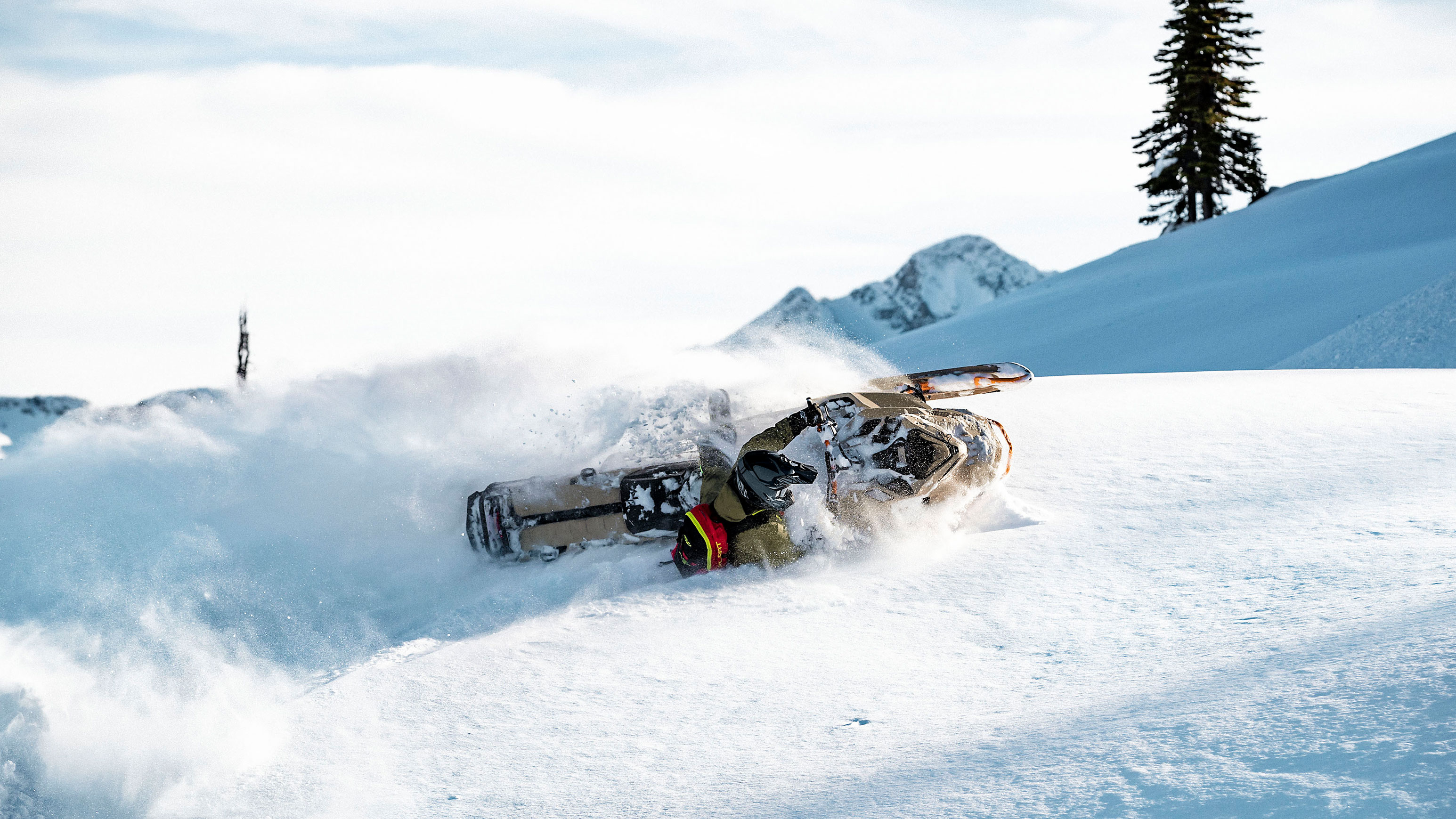 2022 Ski-Doo Freeride carving in Deep-Snow