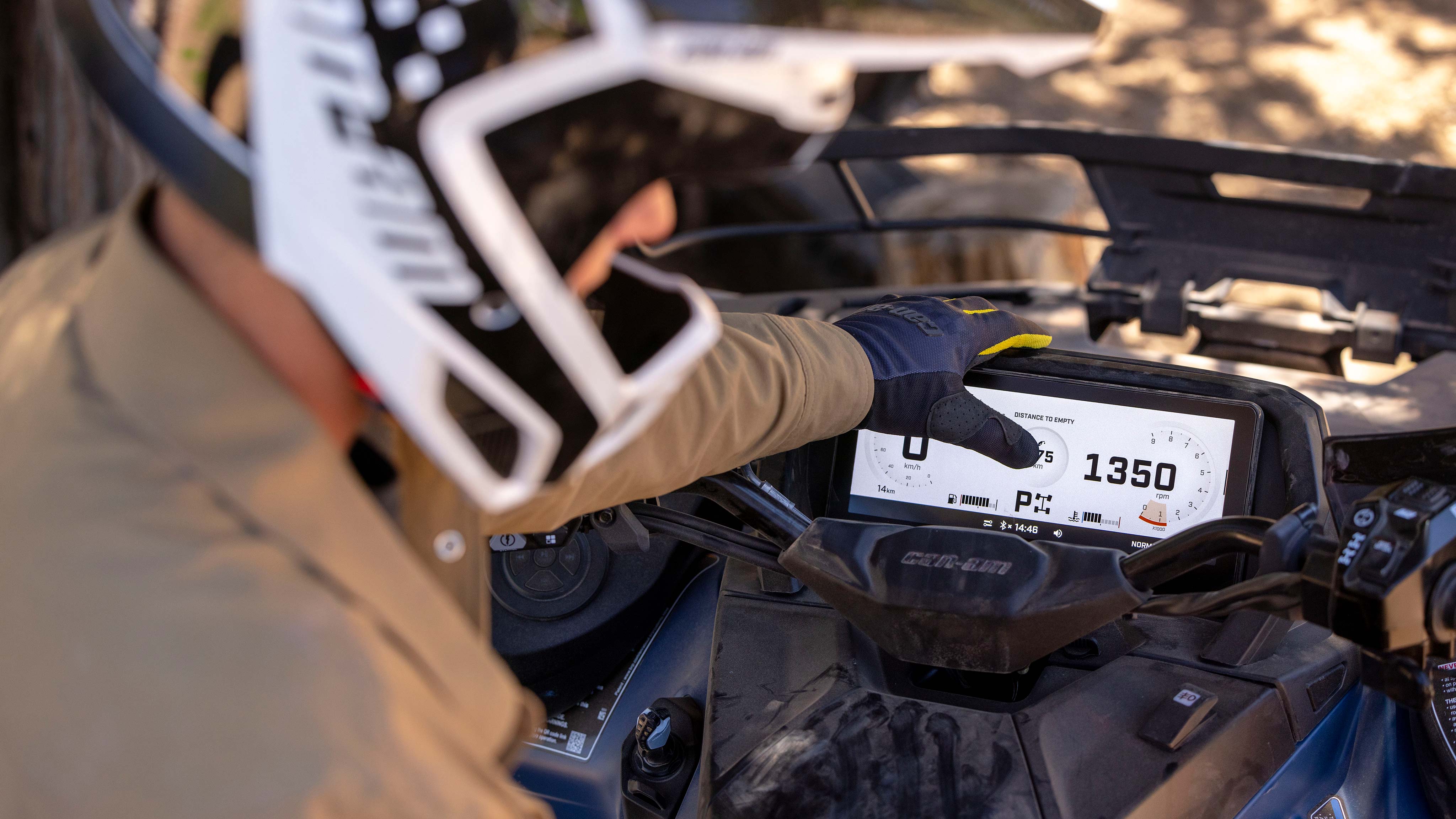 View of the 2025 Can-Am Outlander Max intelligent 10.25'' touchscreen