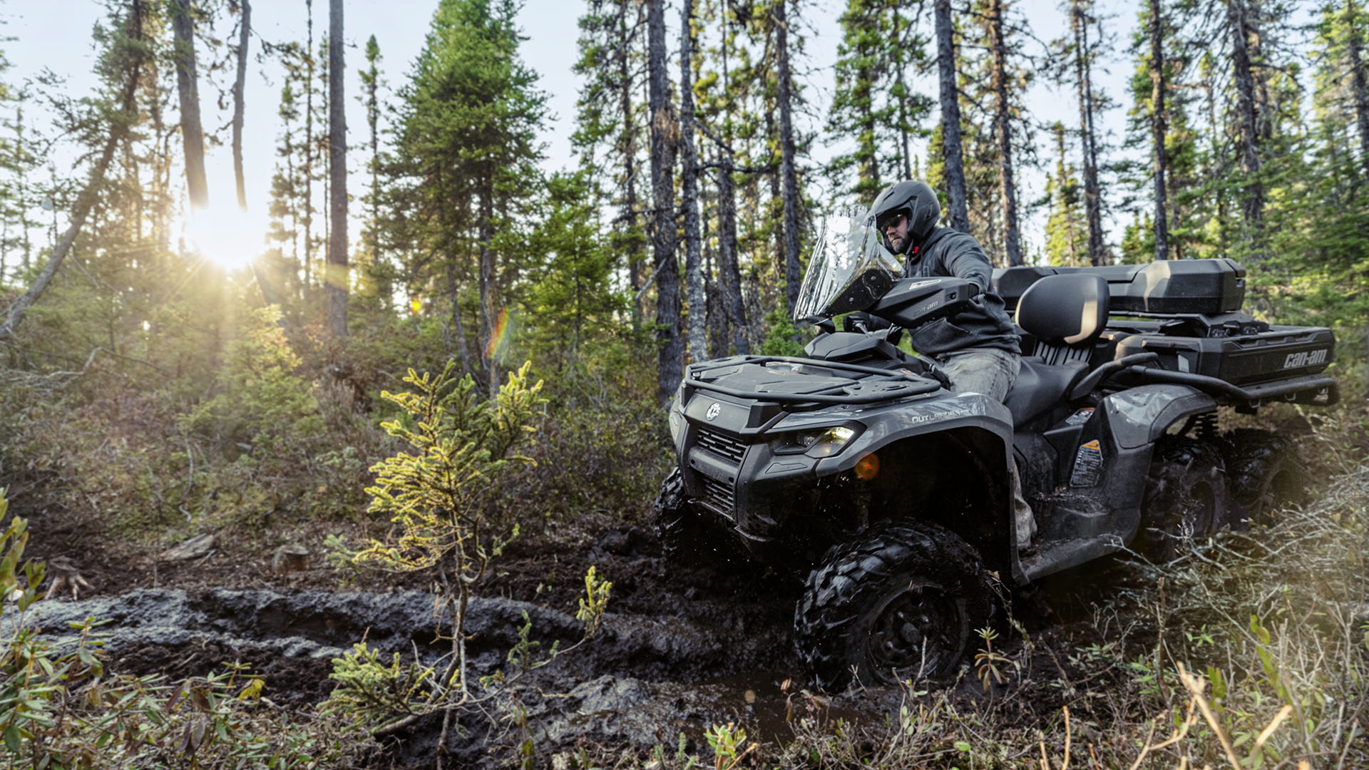 Can-Am відкриває нові горизонти: представляємо Outlander Electric, Outlander MAX 6x6, Maverick R X rc та перший квадроцикл із напівактивною підвіскою