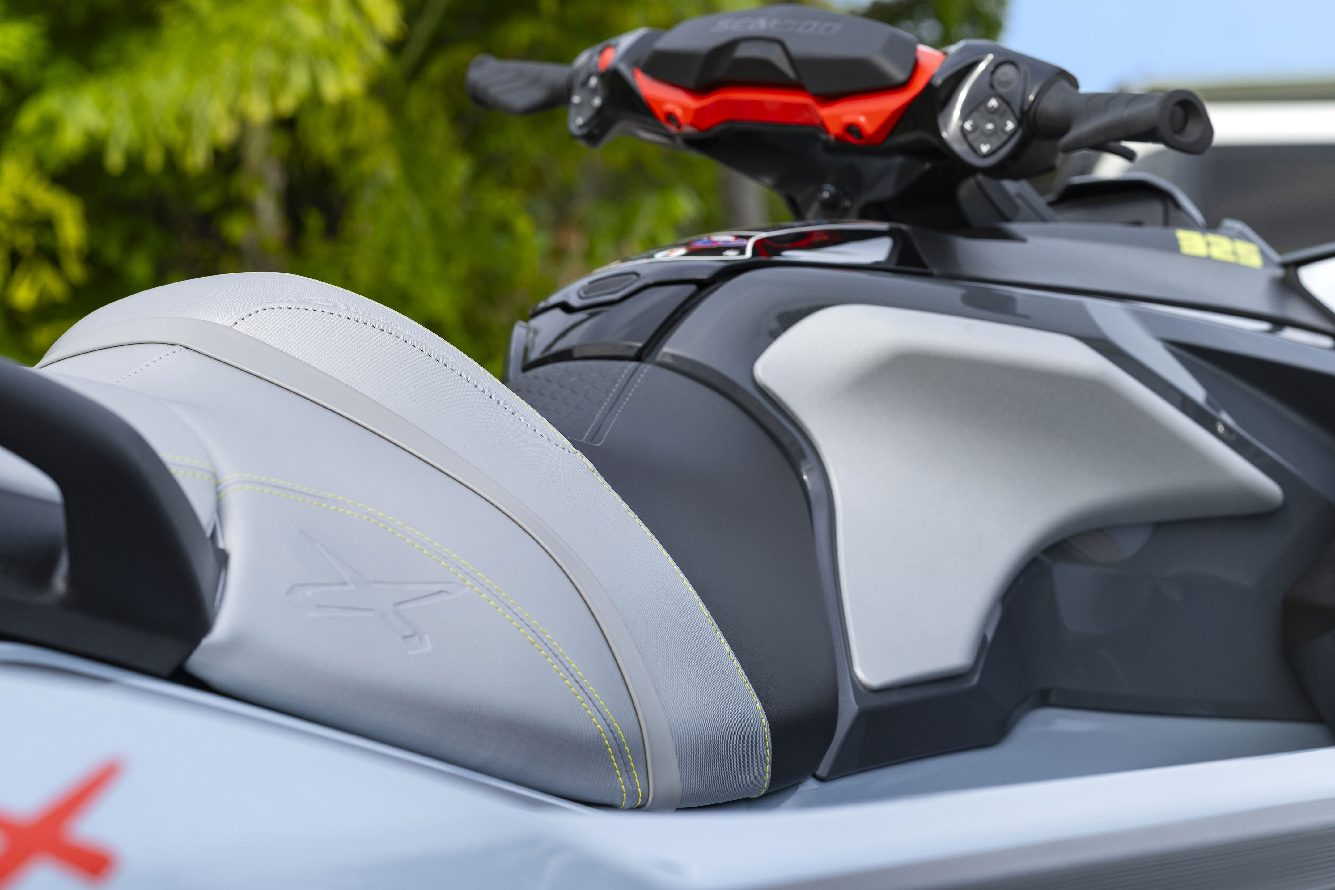 2024 Sea-Doo RTX-X's cockpitsystem og siddepladser