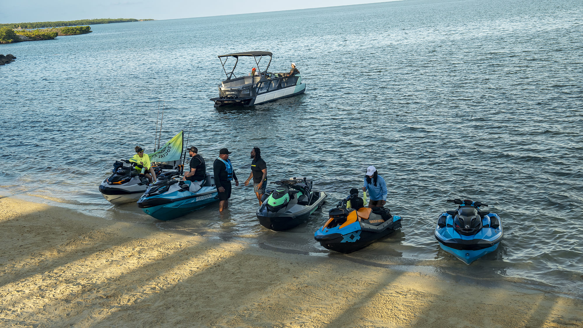 Sea-Doo посилює можливості підключення гідроциклів до мережі і збільшує потужність понтонних катерів Switch на моделях 2026 року