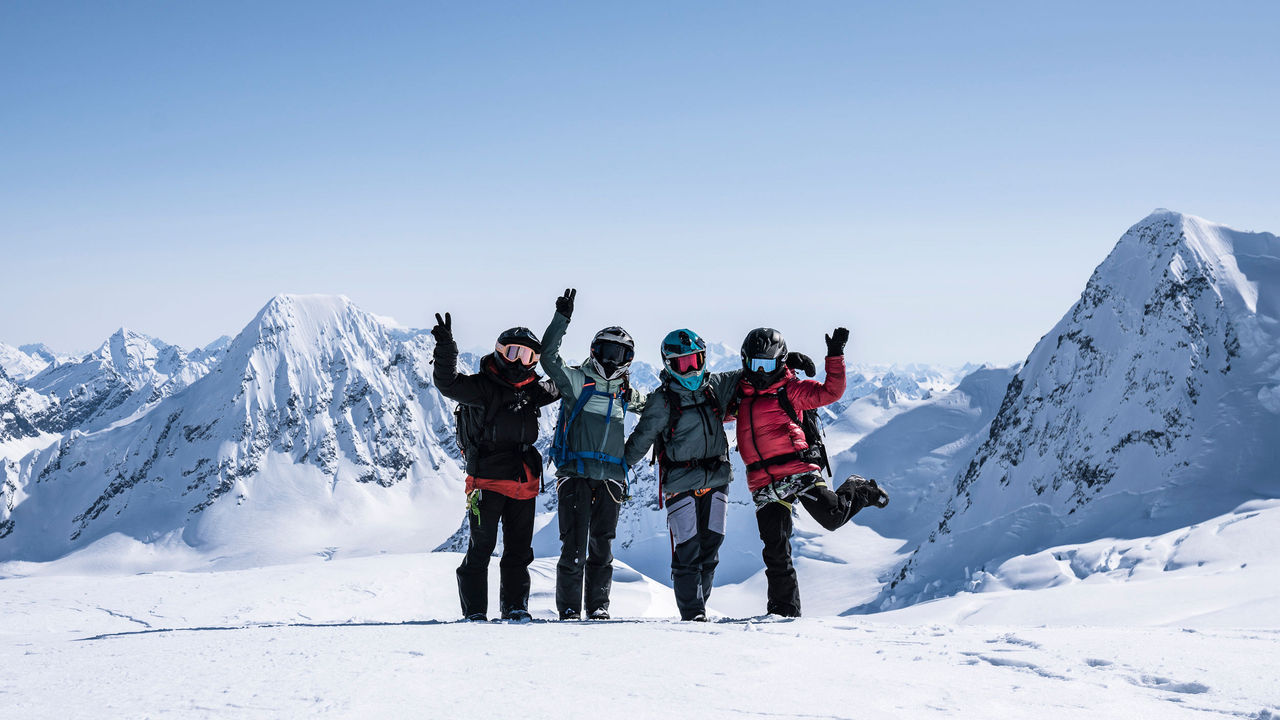 Štyri ženy v horách na Aljaške